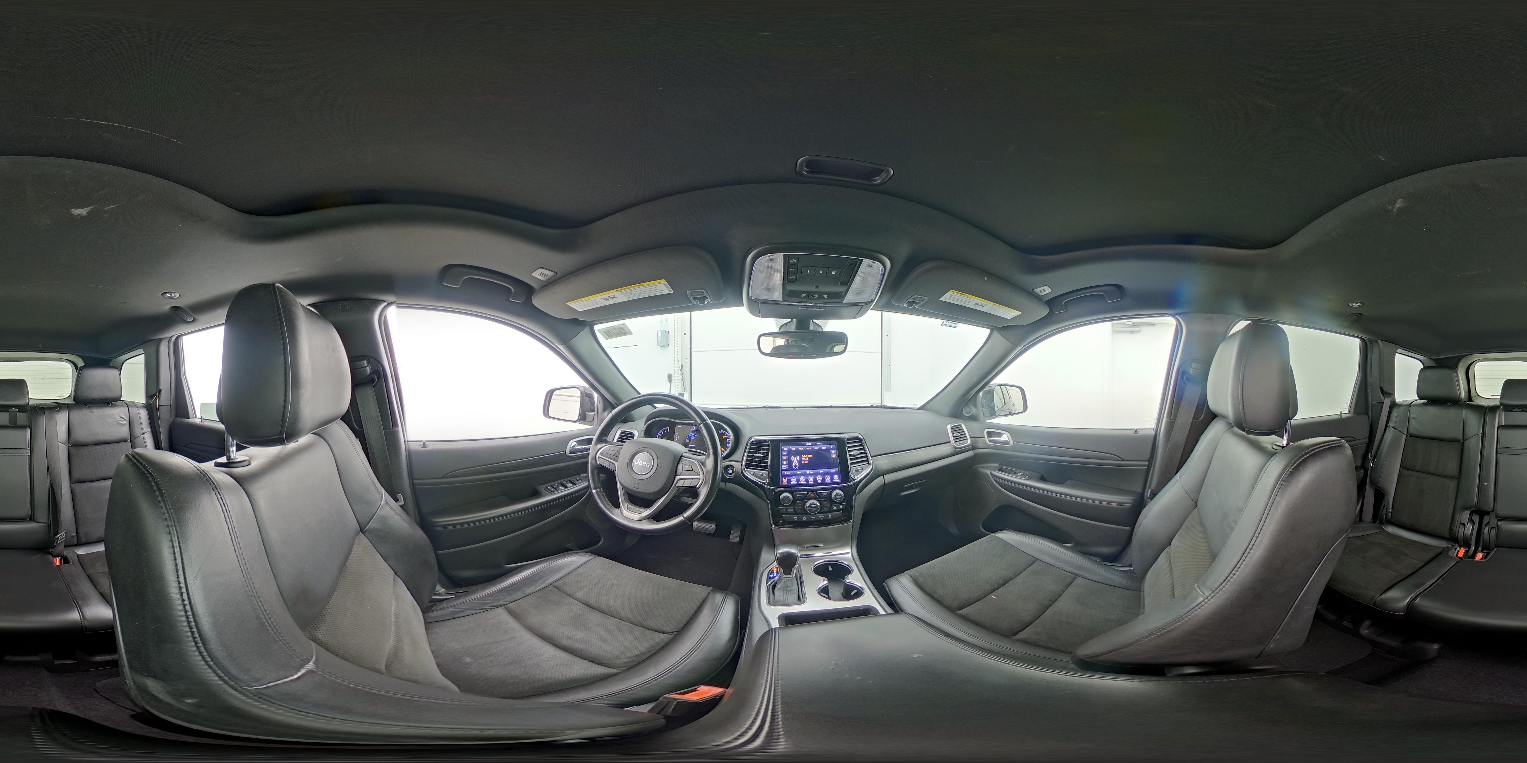 2020 Jeep Grand Cherokee Altitude - Photo 26