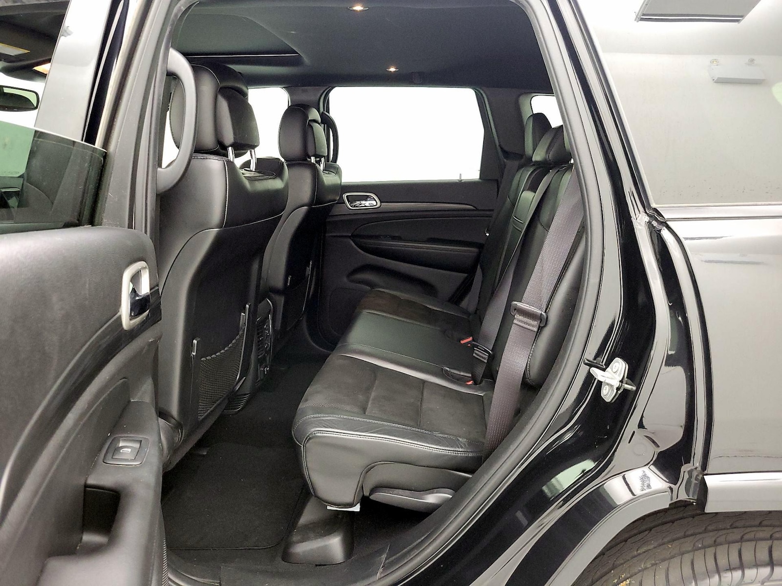2020 Jeep Grand Cherokee Altitude - Photo 22