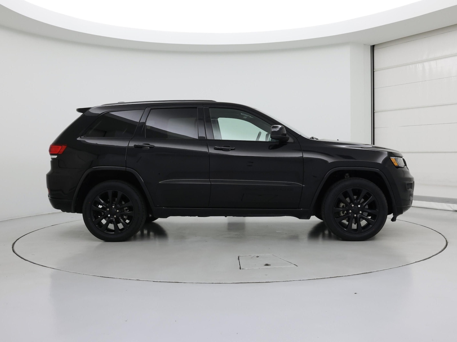 2020 Jeep Grand Cherokee Altitude - Photo 8