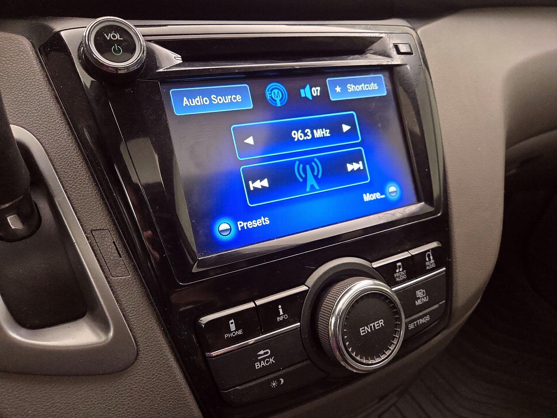 Thumbnail: 2016 Honda Odyssey - 15