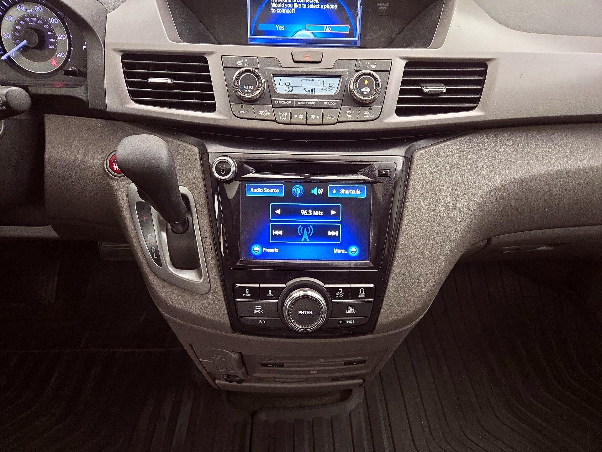 Thumbnail: 2016 Honda Odyssey - 17