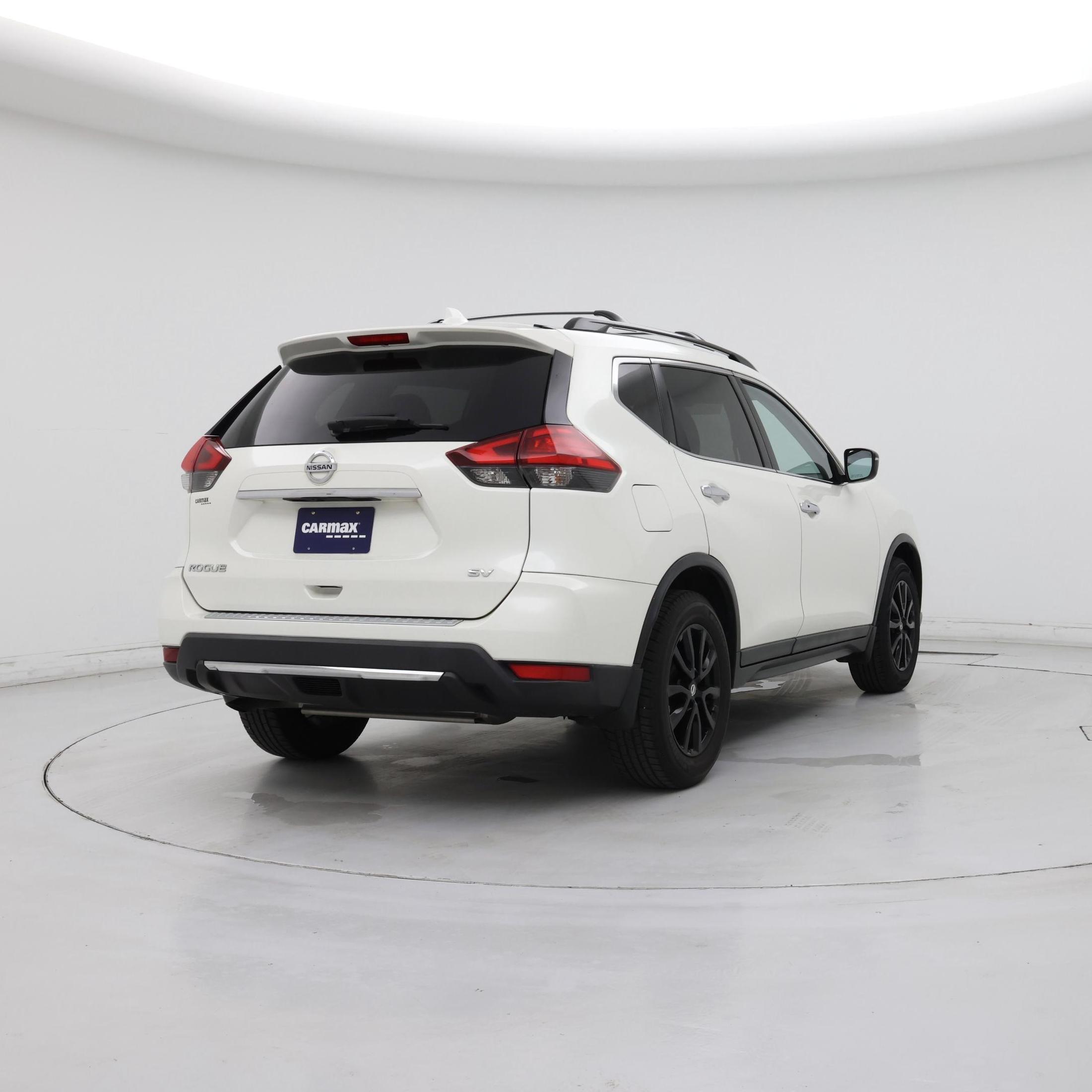 Thumbnail: 2017 Nissan Rogue - 8