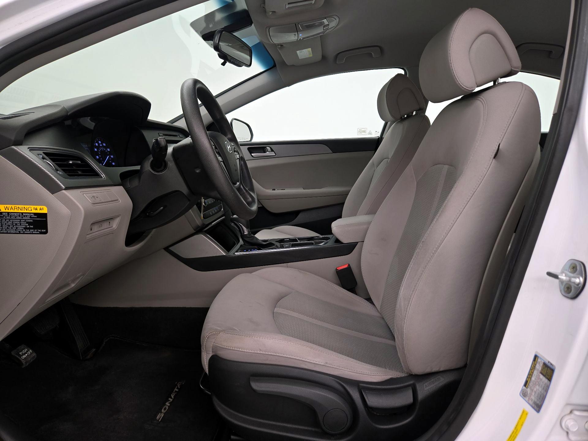 Thumbnail: 2016 Hyundai Sonata - 11