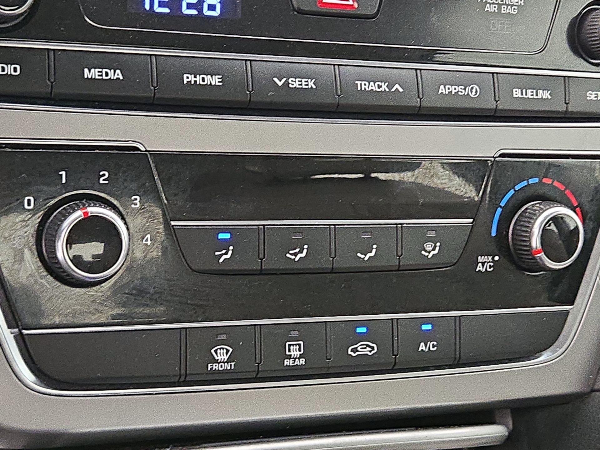 Thumbnail: 2016 Hyundai Sonata - 16