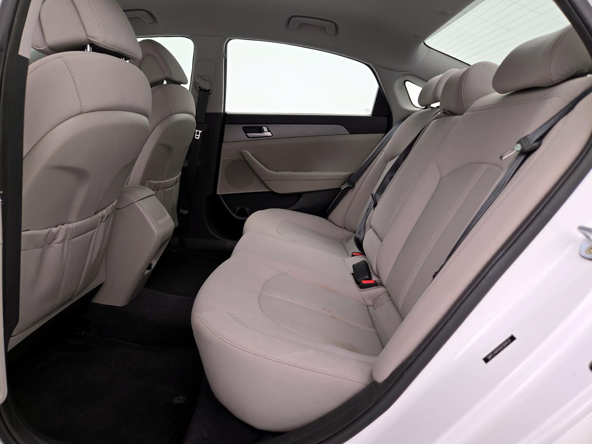 Thumbnail: 2016 Hyundai Sonata - 19