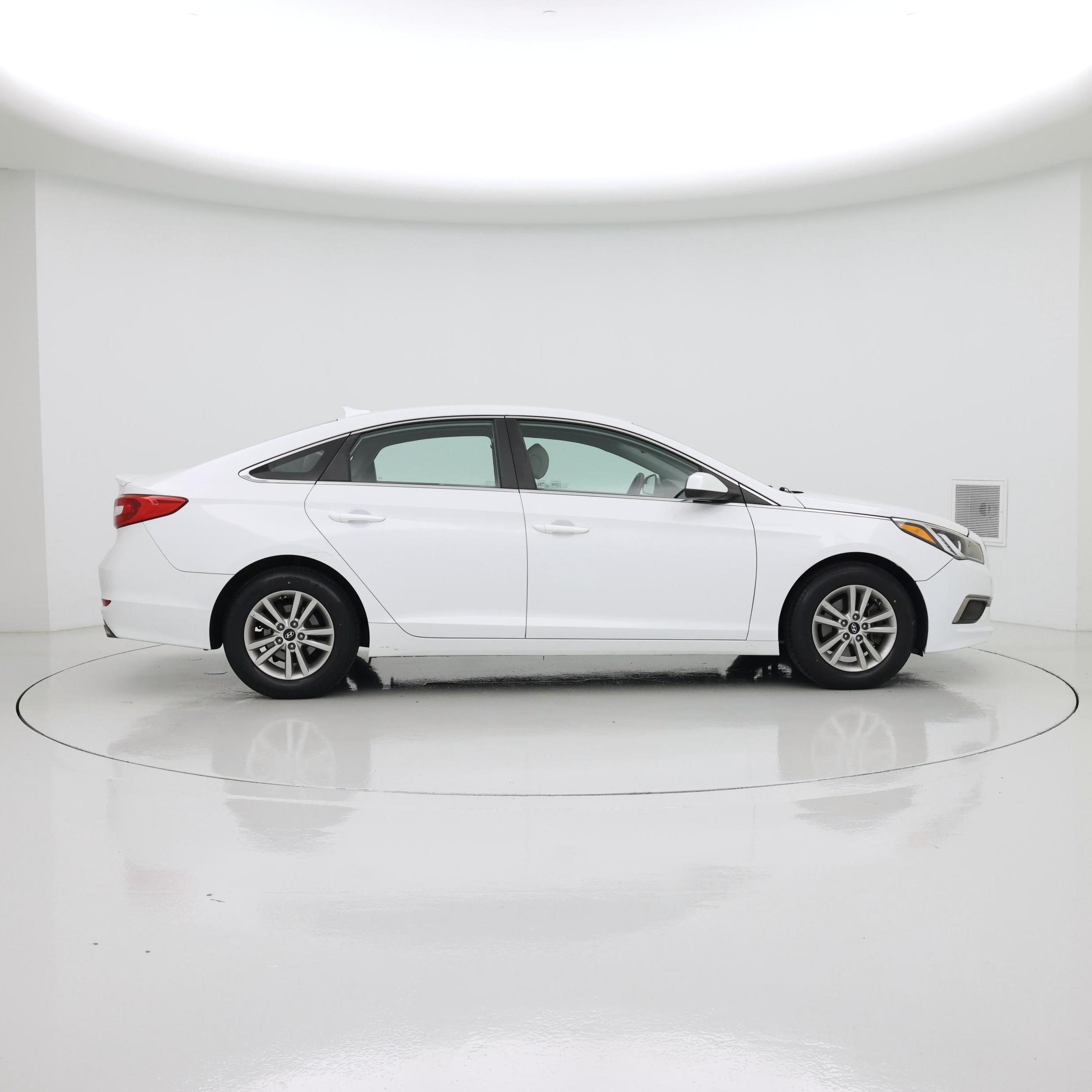 Thumbnail: 2016 Hyundai Sonata - 7