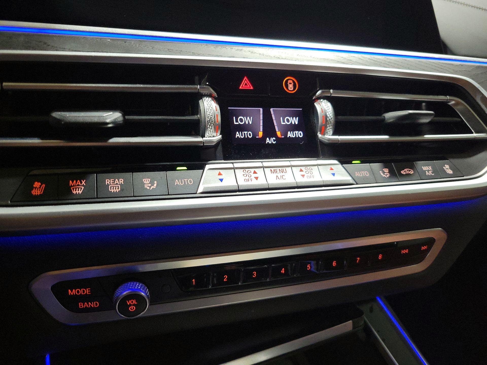 Thumbnail: 2021 BMW X7 - 17
