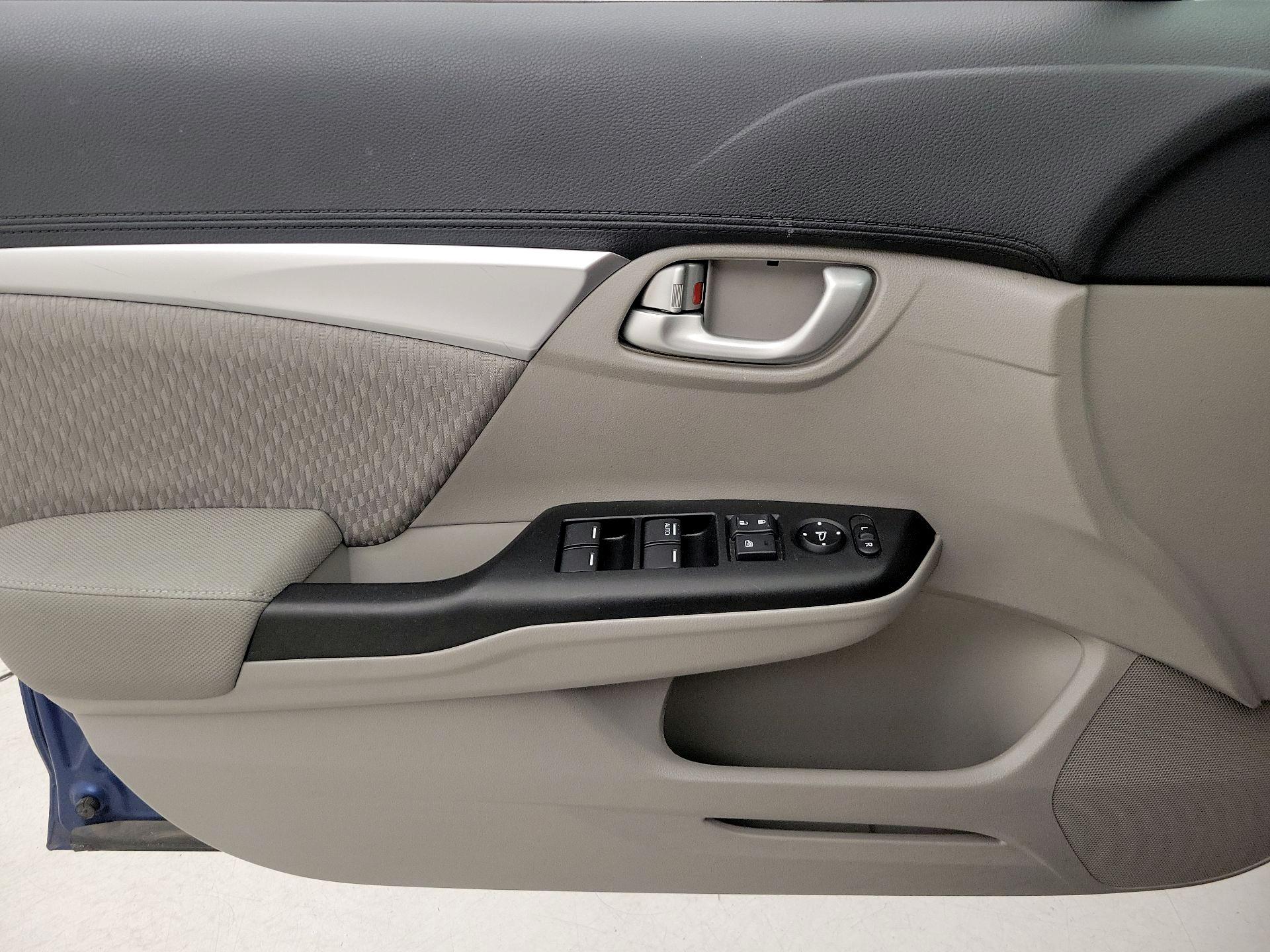Thumbnail: 2015 Honda Civic - 12
