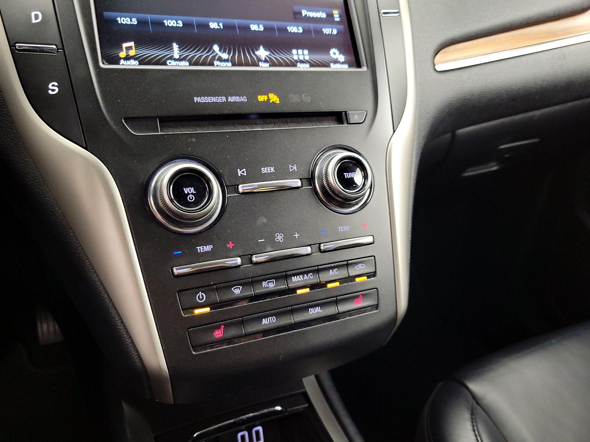Thumbnail: 2017 Lincoln MKC - 17