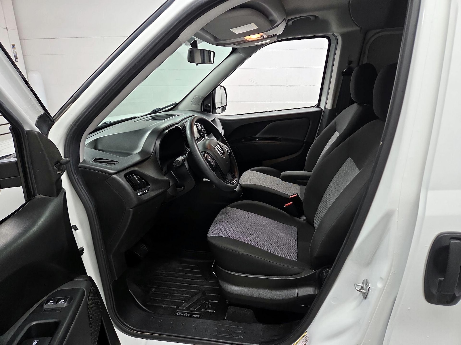 2021 RAM Promaster City Tradesman - Photo 12