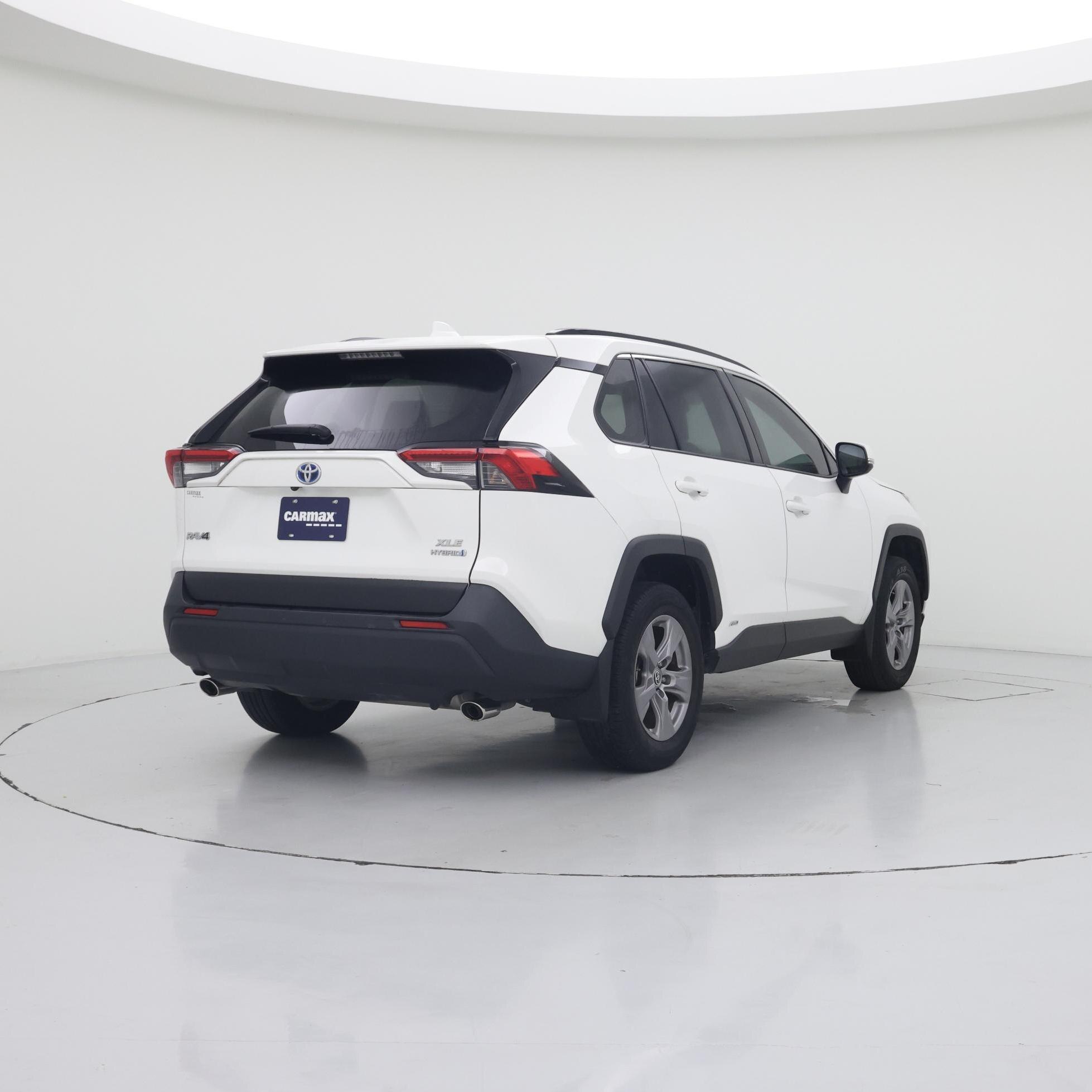 Thumbnail: 2022 Toyota RAV4 - 8