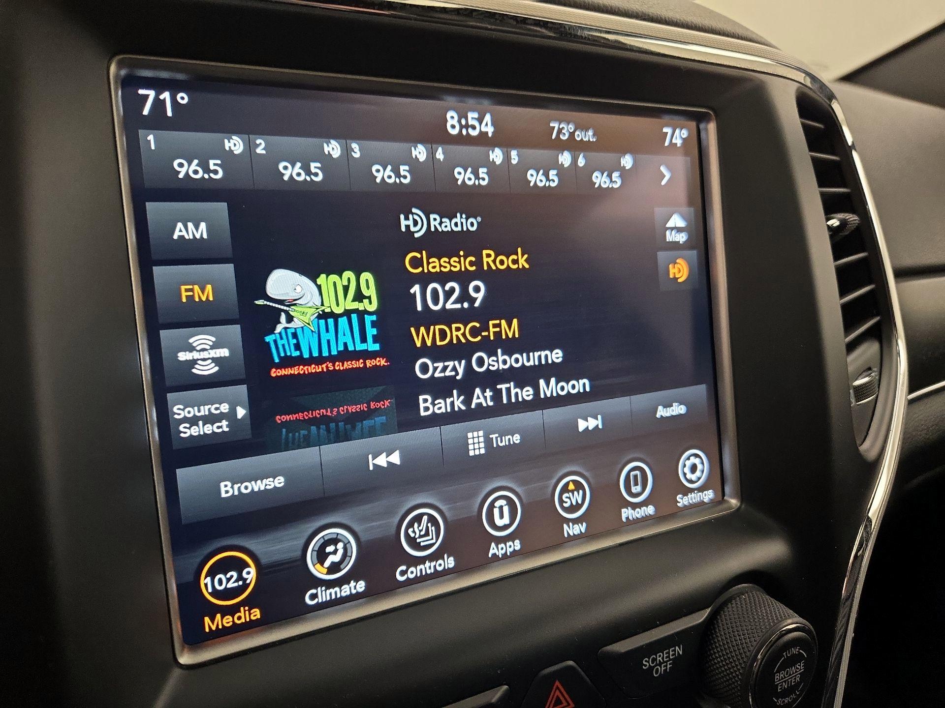 Thumbnail: 2018 Jeep Grand Cherokee - 14