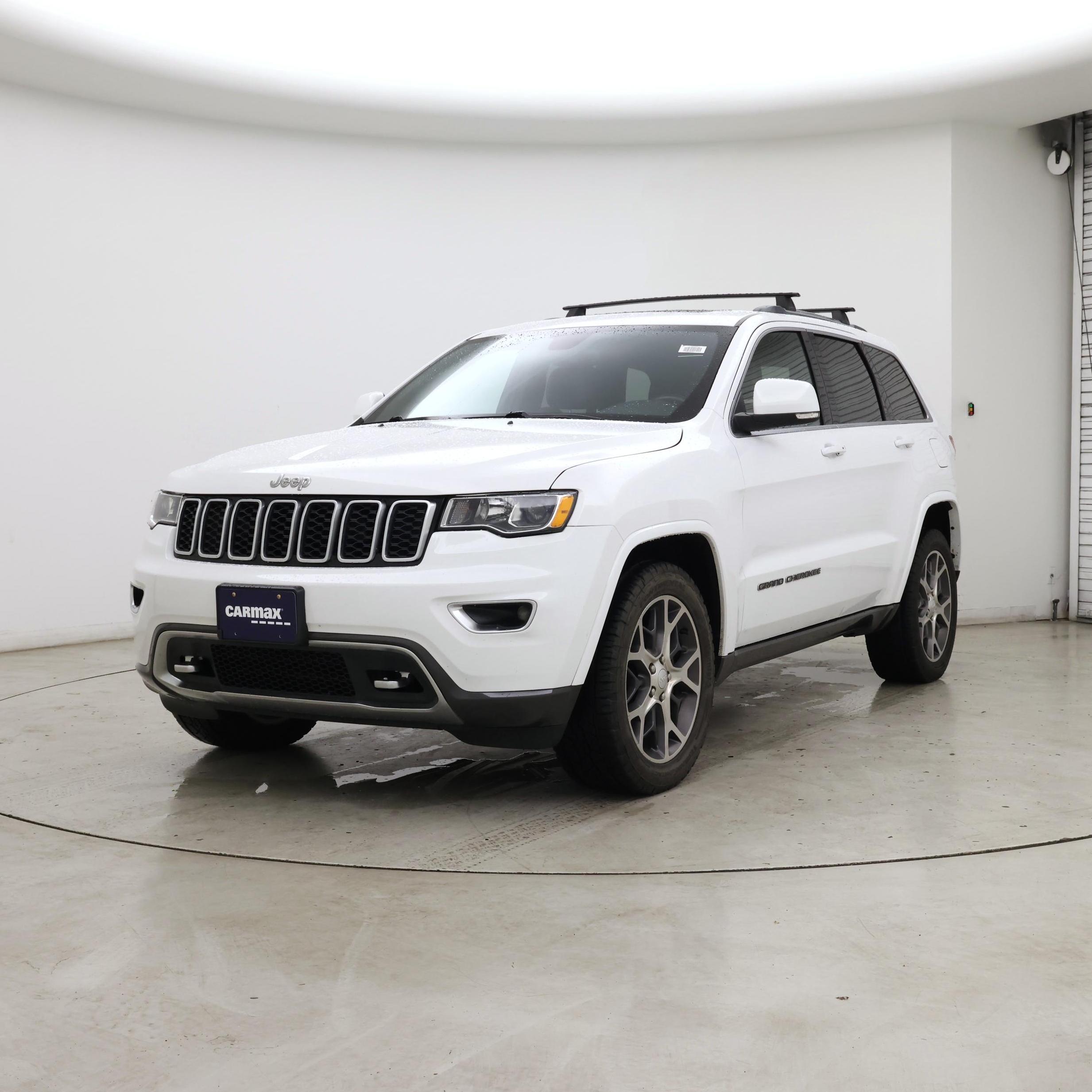 Thumbnail: 2018 Jeep Grand Cherokee - 4