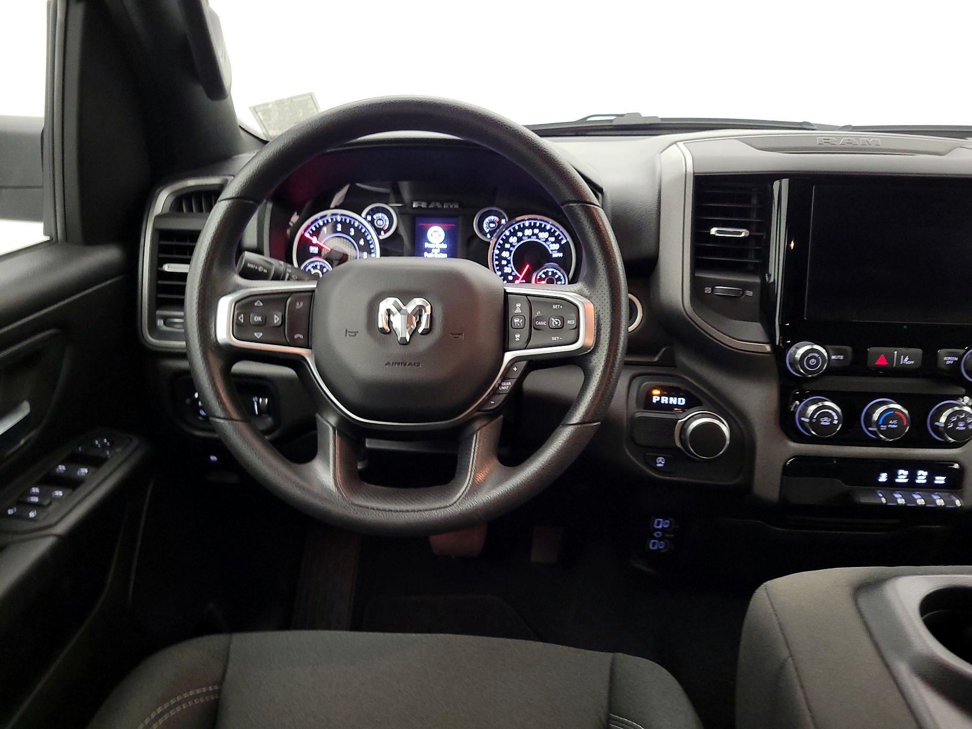 Thumbnail: 2025 RAM 1500 - 10