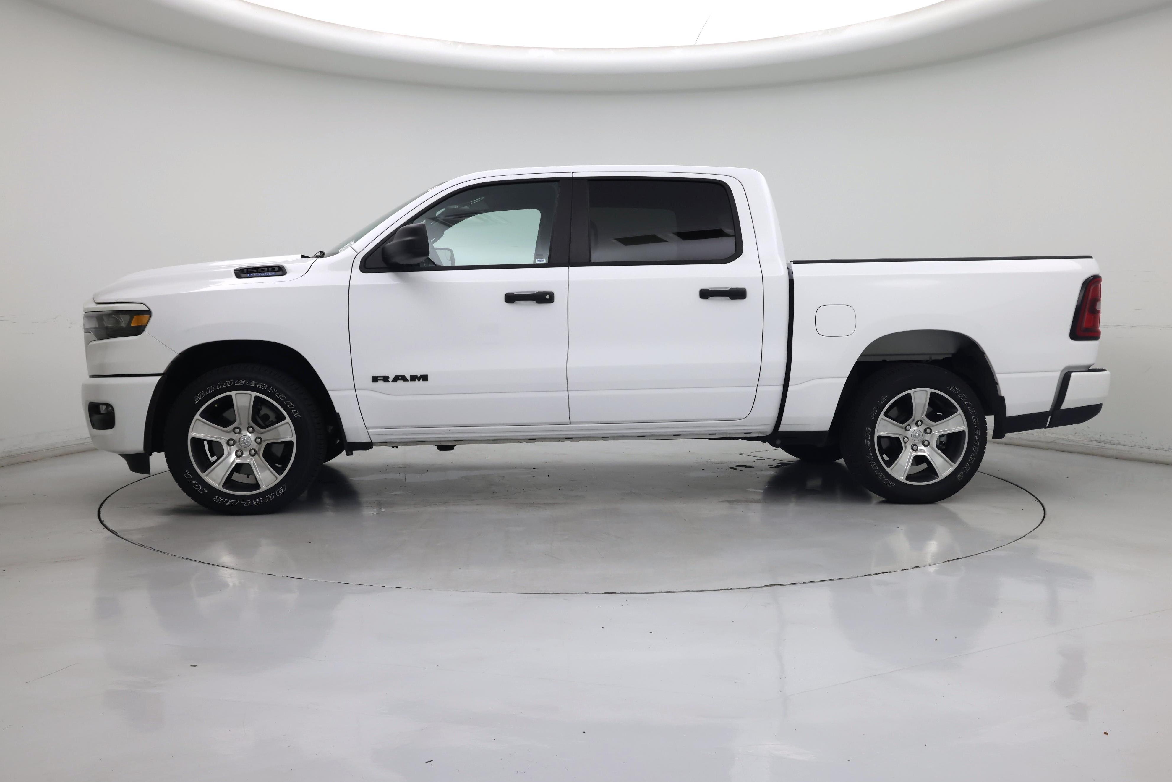 Thumbnail: 2025 RAM 1500 - 3