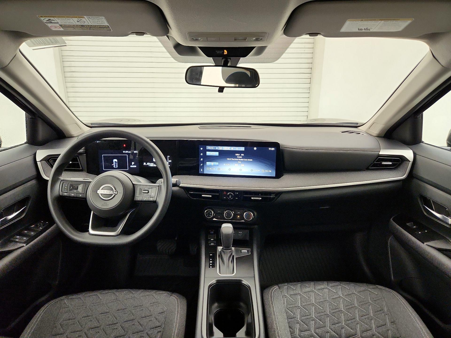 Thumbnail: 2025 Nissan Kicks - 9