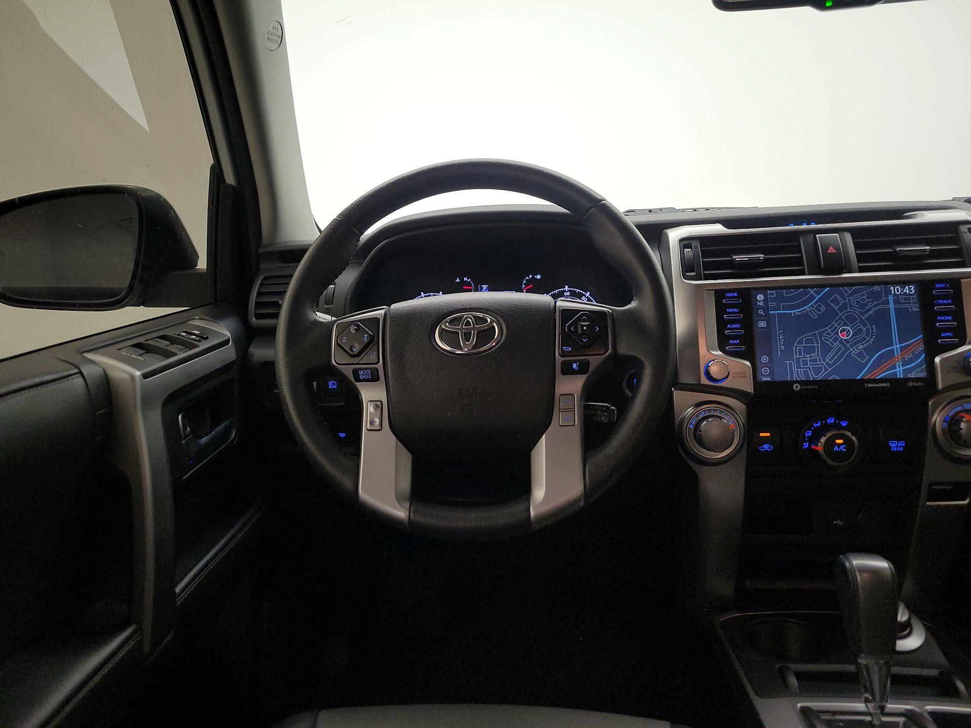 Thumbnail: 2022 Toyota 4Runner - 10