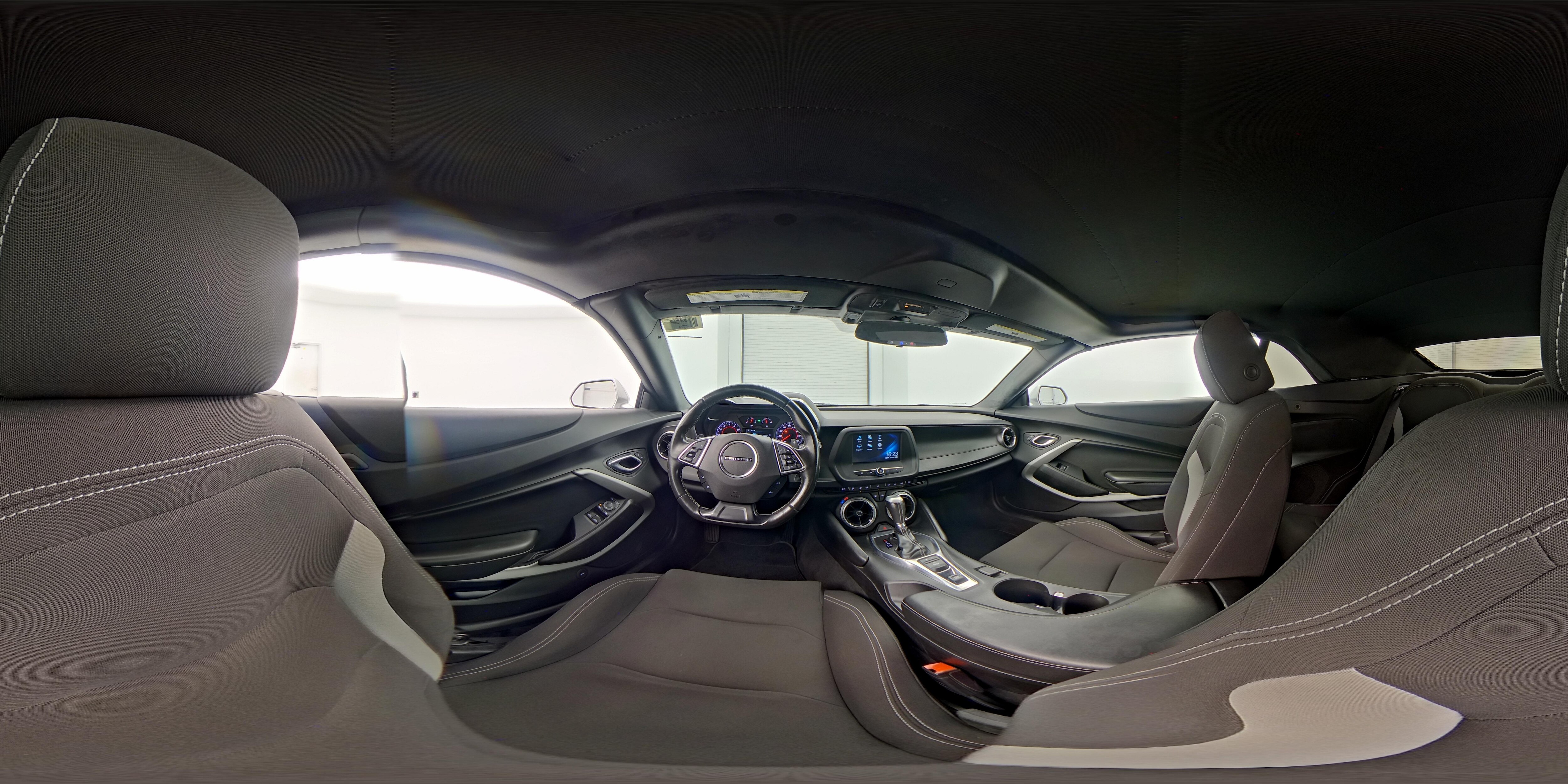 2018 Chevrolet Camaro 1LT - Photo 27