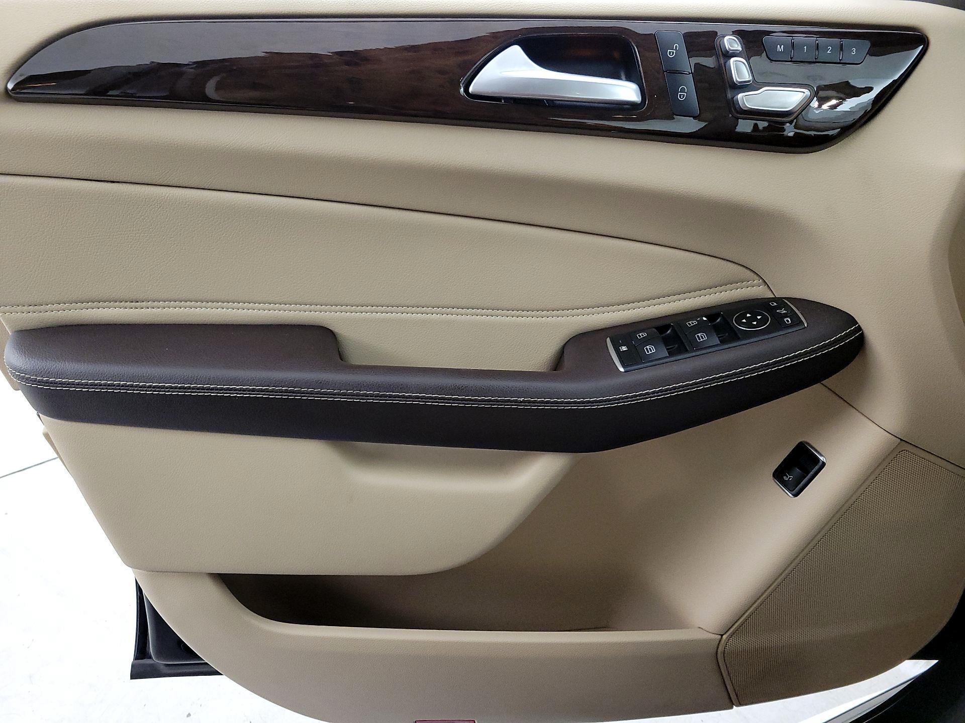 Thumbnail: 2019 Mercedes-Benz GLE - 12