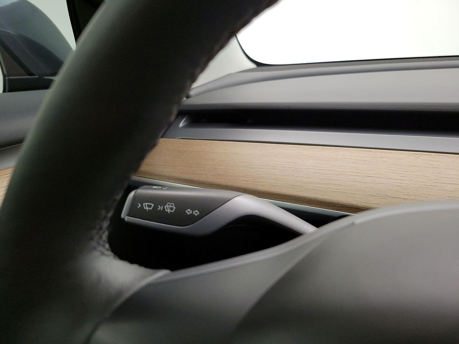 Thumbnail: 2023 Tesla Model 3 - 13