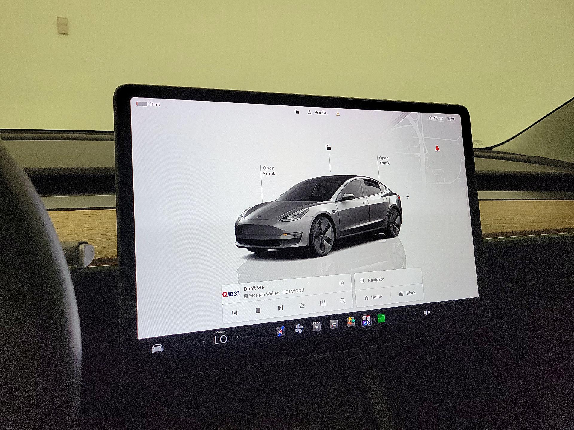 Thumbnail: 2023 Tesla Model 3 - 16