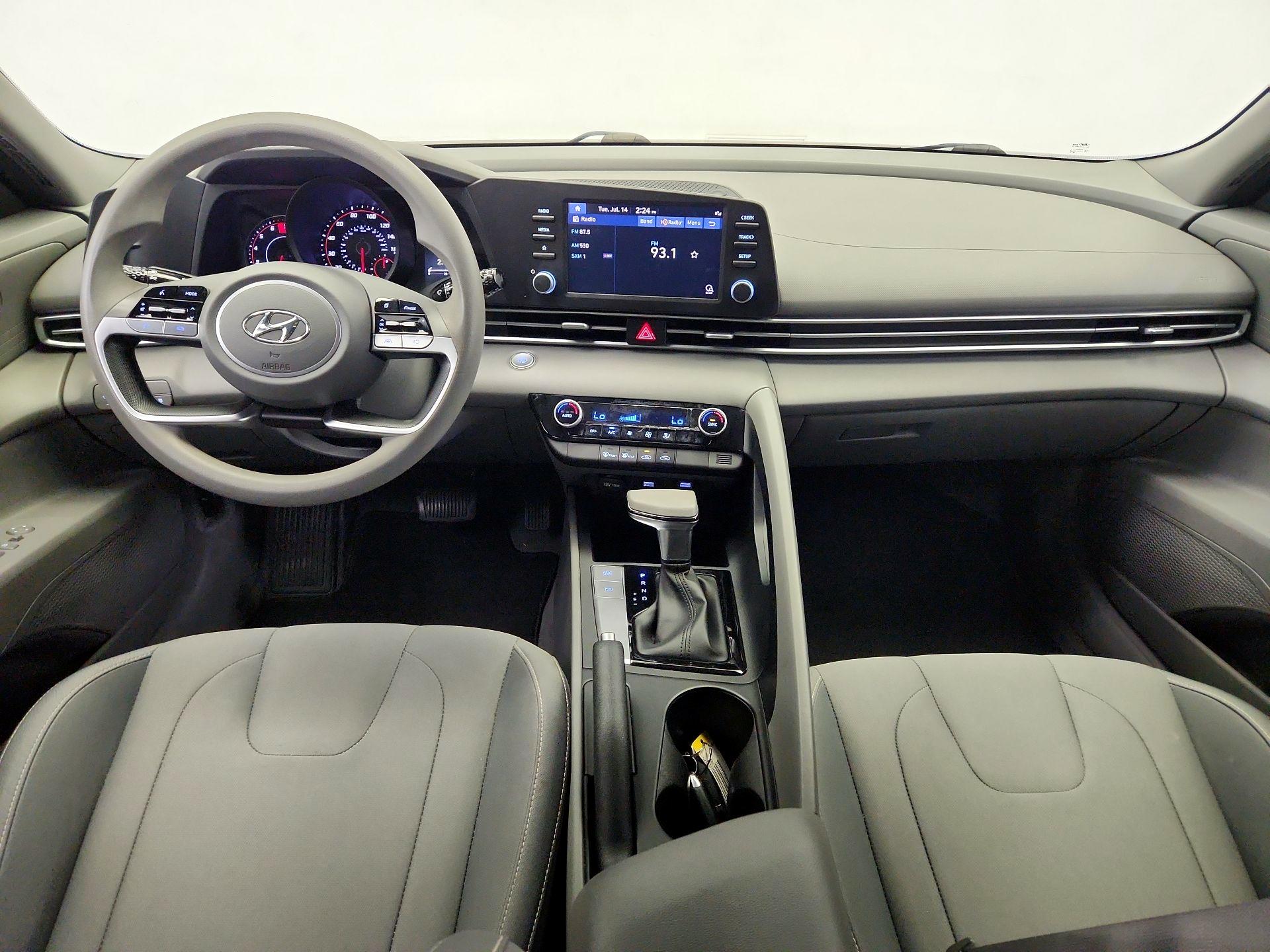 Thumbnail: 2022 Hyundai Elantra - 9
