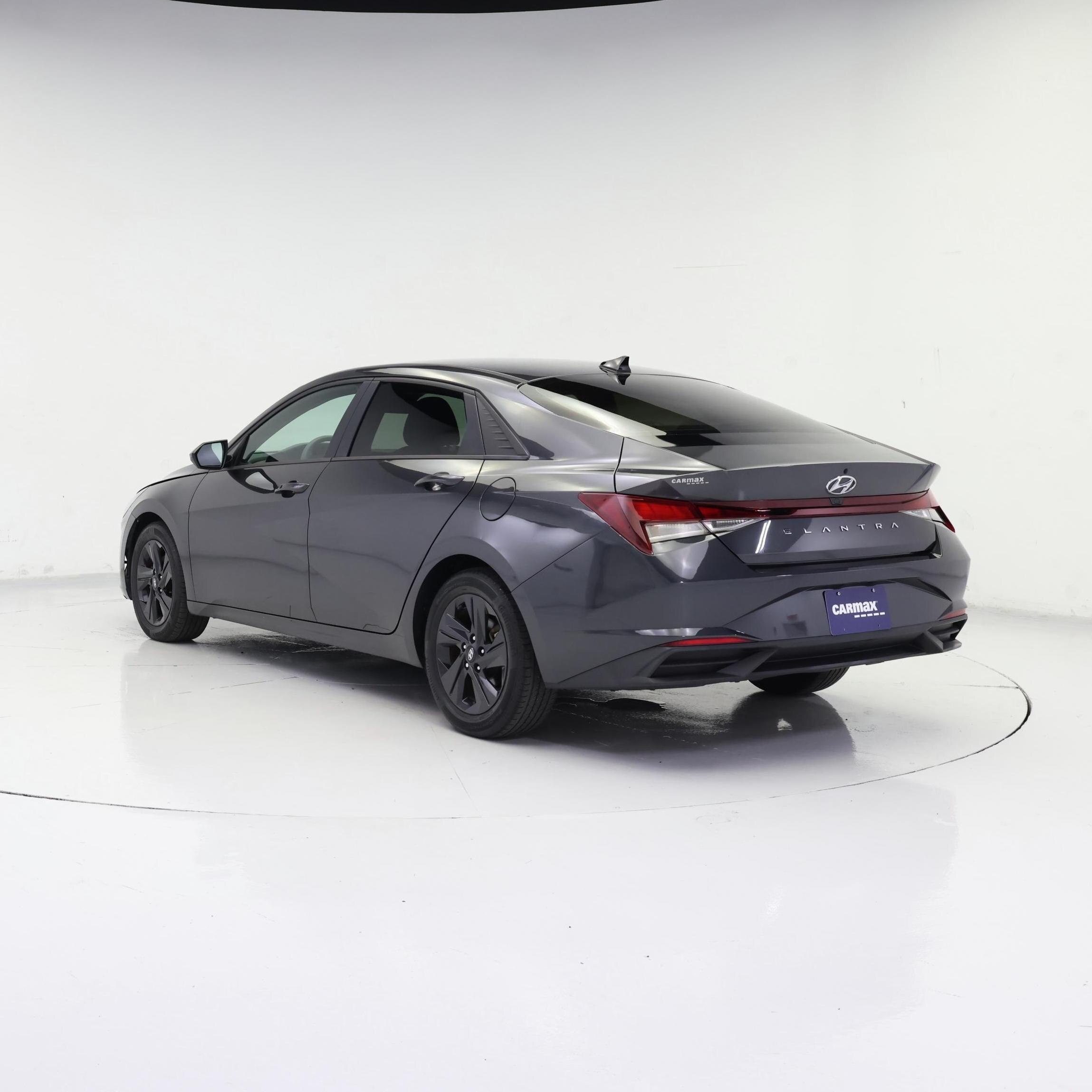 Thumbnail: 2022 Hyundai Elantra - 2