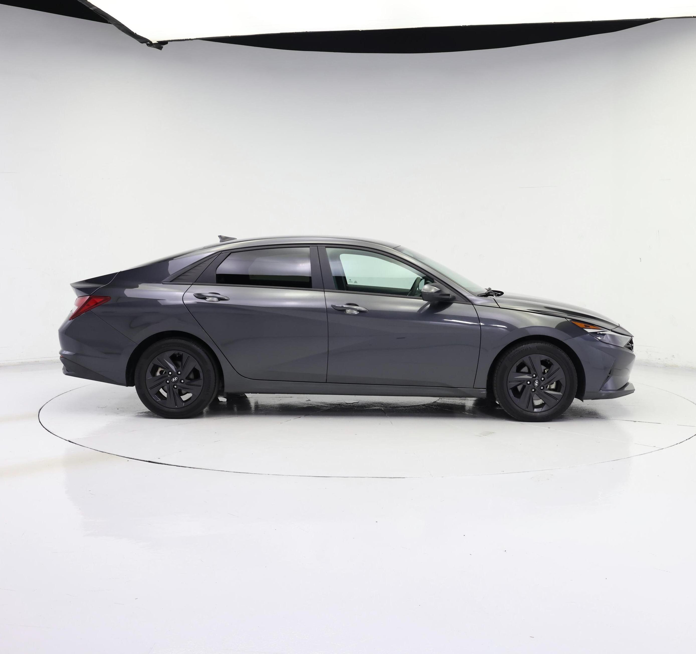 Thumbnail: 2022 Hyundai Elantra - 7