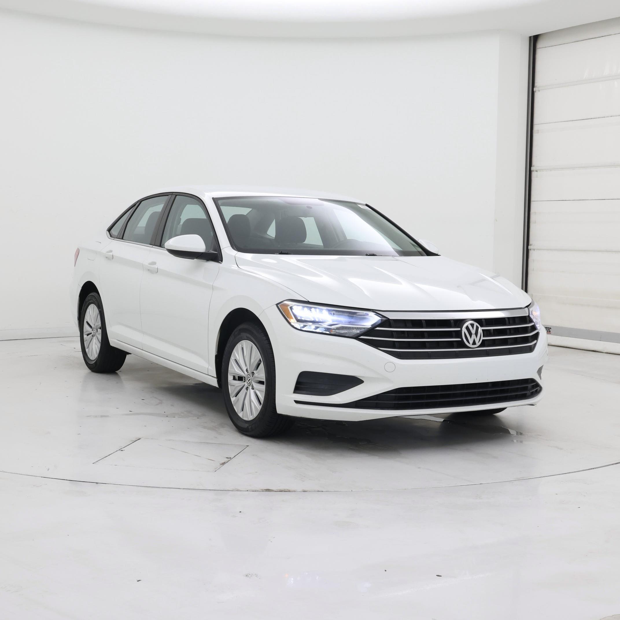  2020 Volkswagen Jetta R-Line FWD   