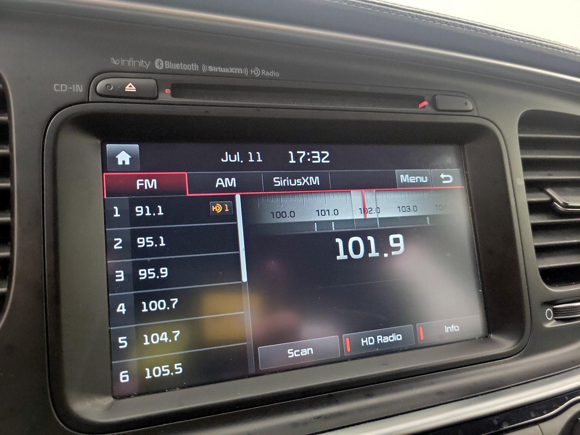 Thumbnail: 2016 Kia Optima - 15