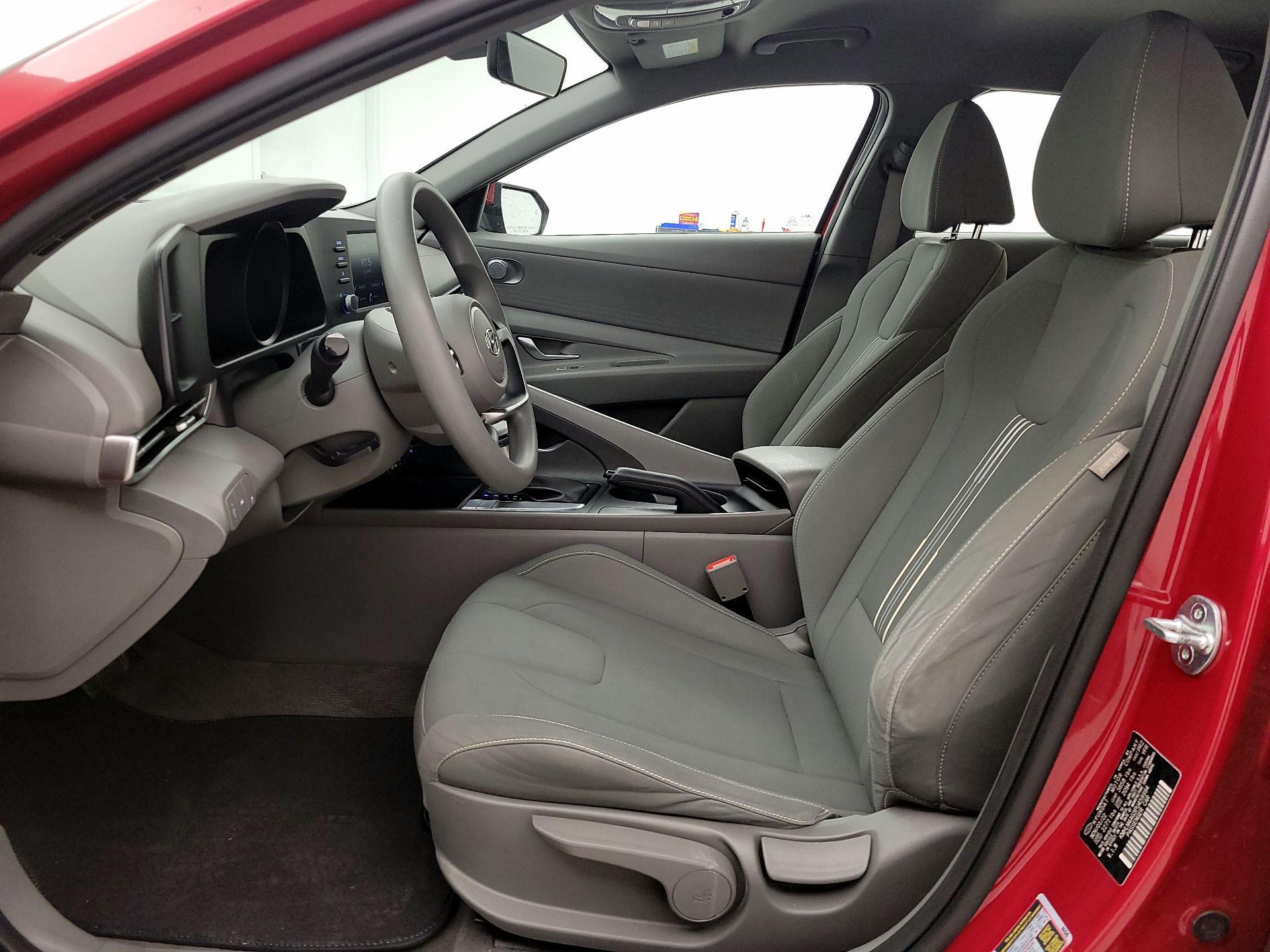 Thumbnail: 2023 Hyundai Elantra - 11