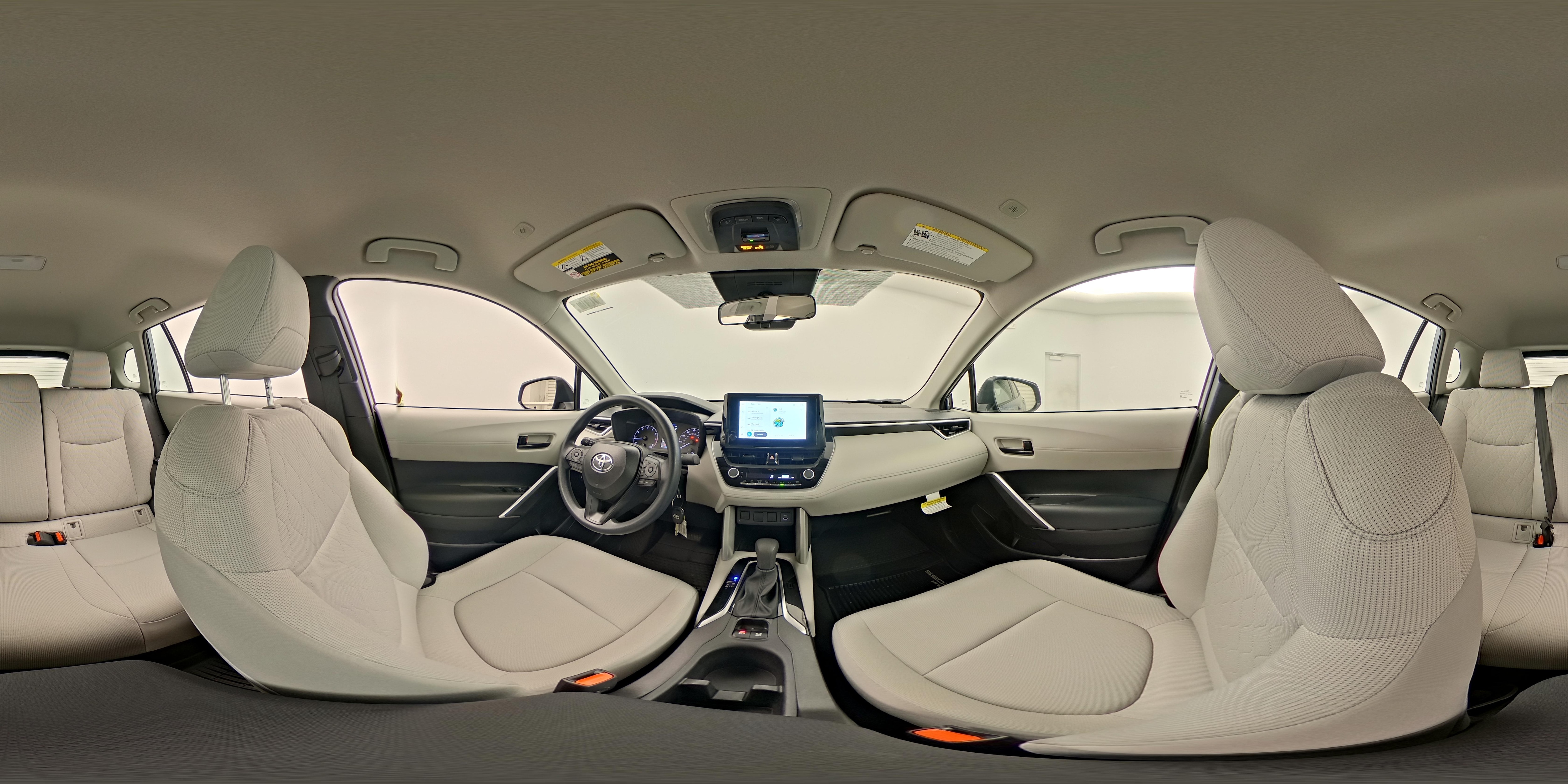 2025 Toyota Corolla Cross L - Photo 24