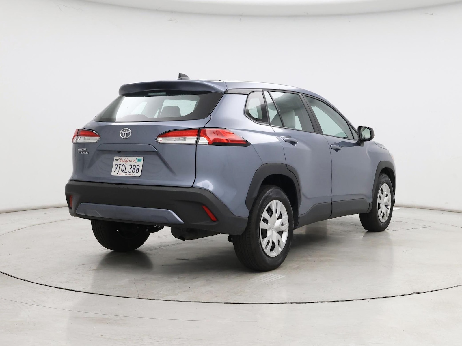 2025 Toyota Corolla Cross L - Photo 9