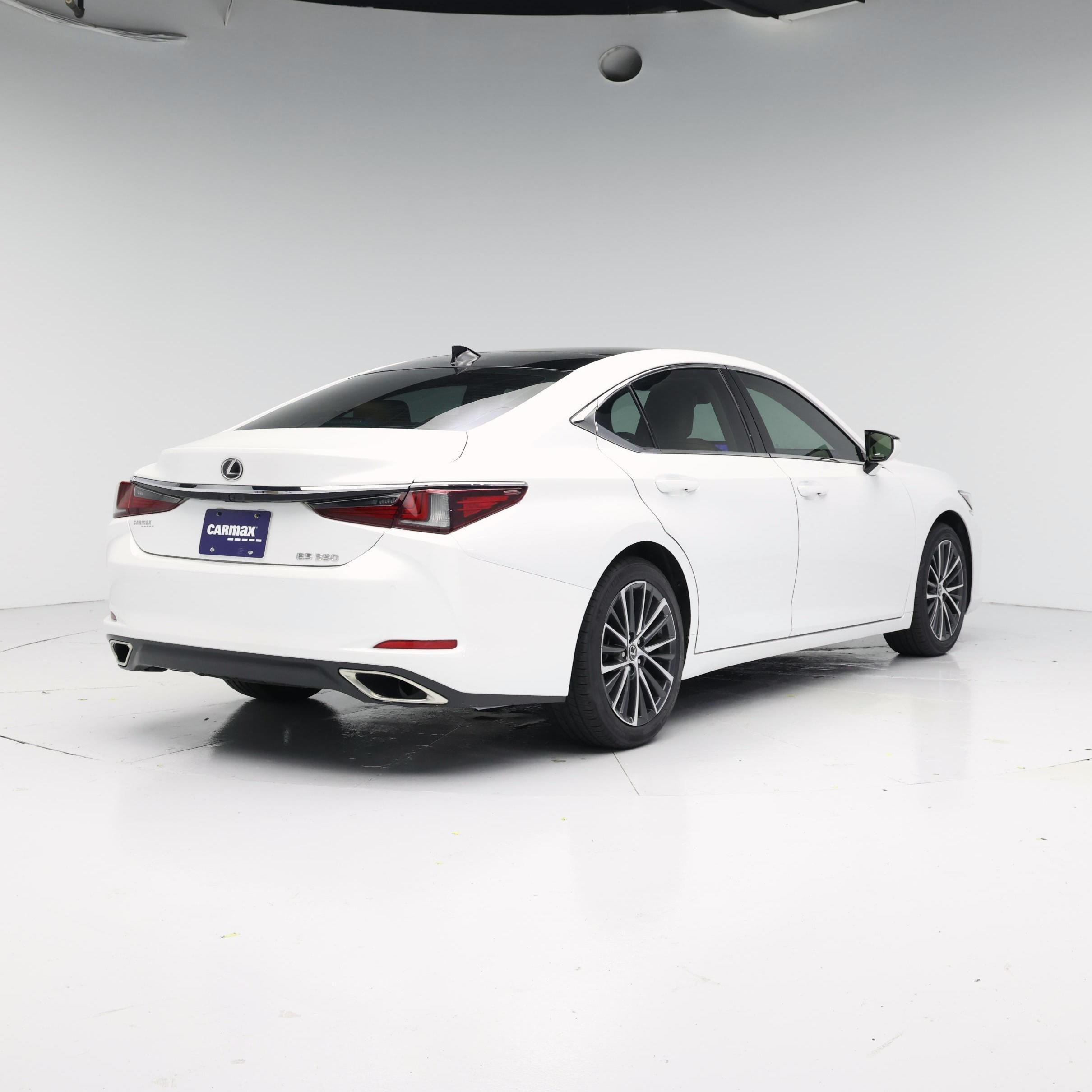 Thumbnail: 2023 Lexus ES - 8