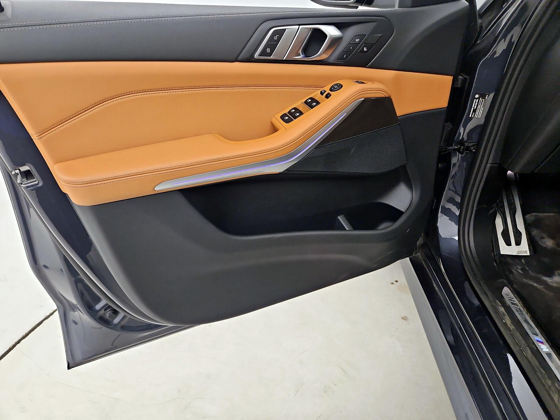 Thumbnail: 2022 BMW X5 - 12