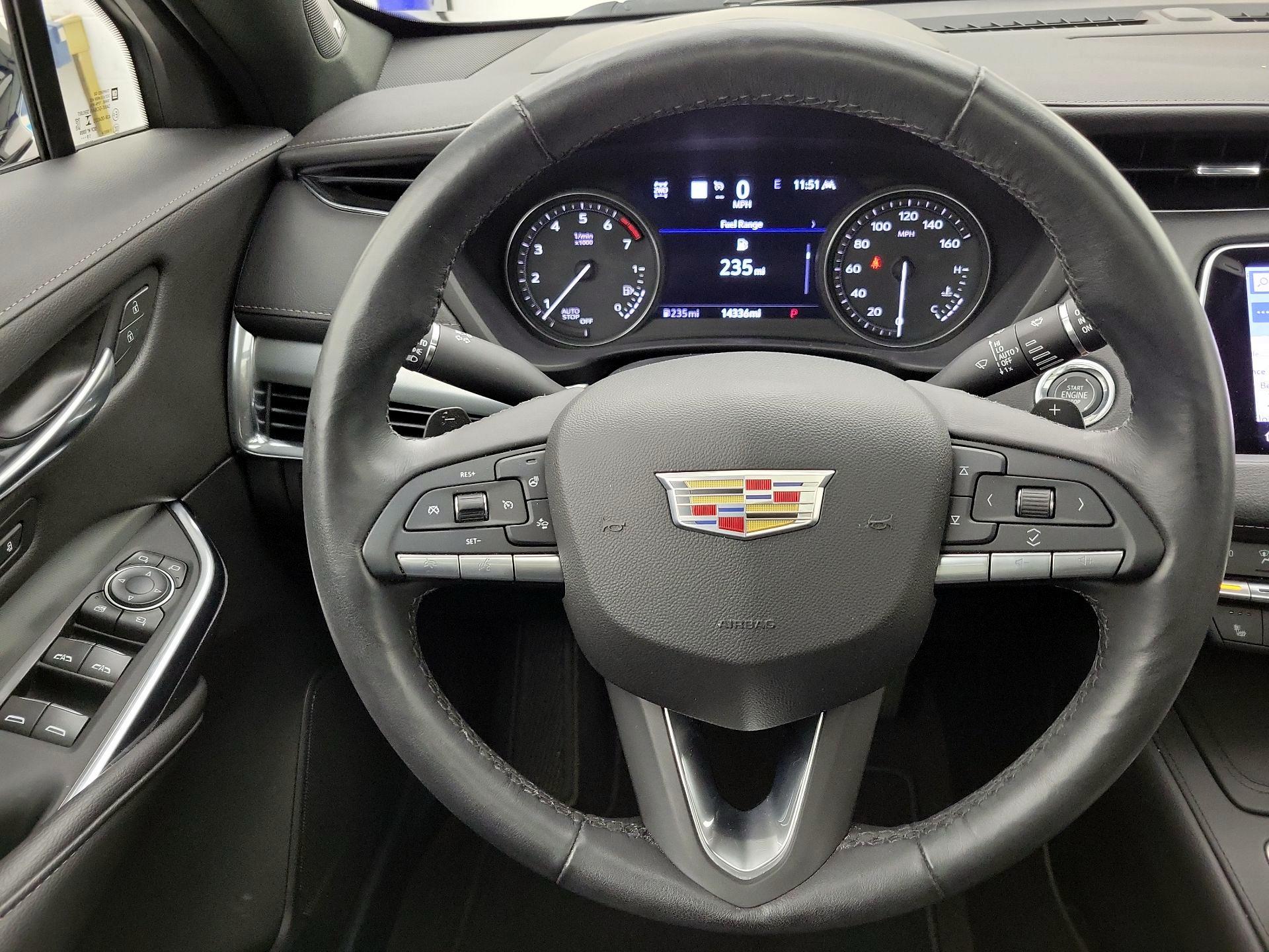 Thumbnail: 2020 Cadillac XT4 - 10