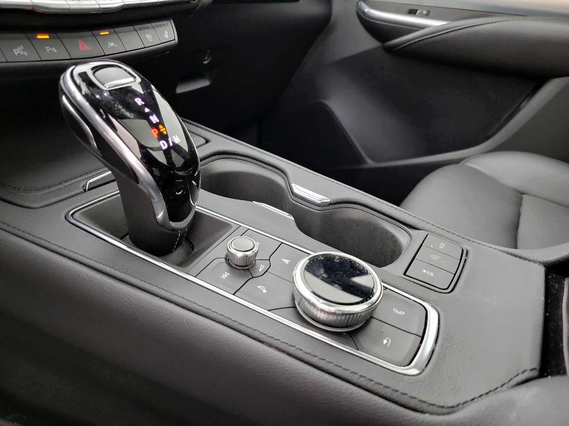 Thumbnail: 2020 Cadillac XT4 - 18