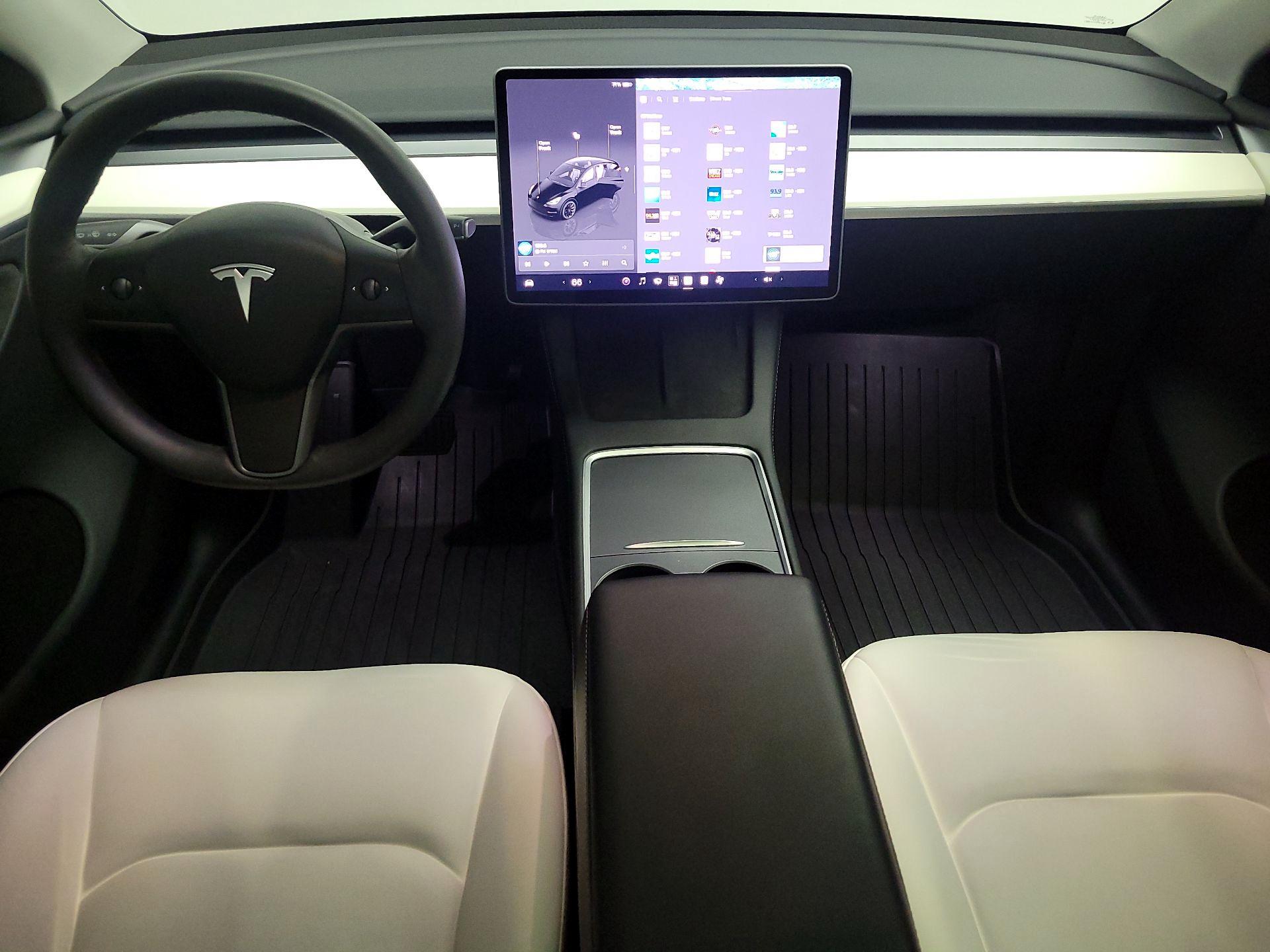 Thumbnail: 2023 Tesla Model Y - 9