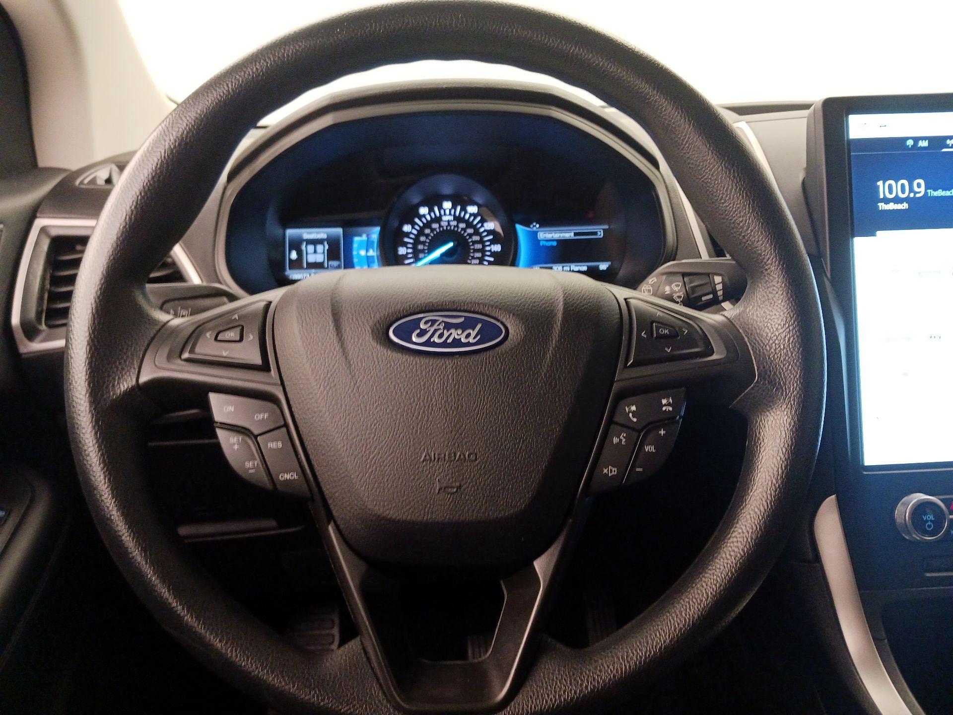 Thumbnail: 2023 Ford Edge - 10