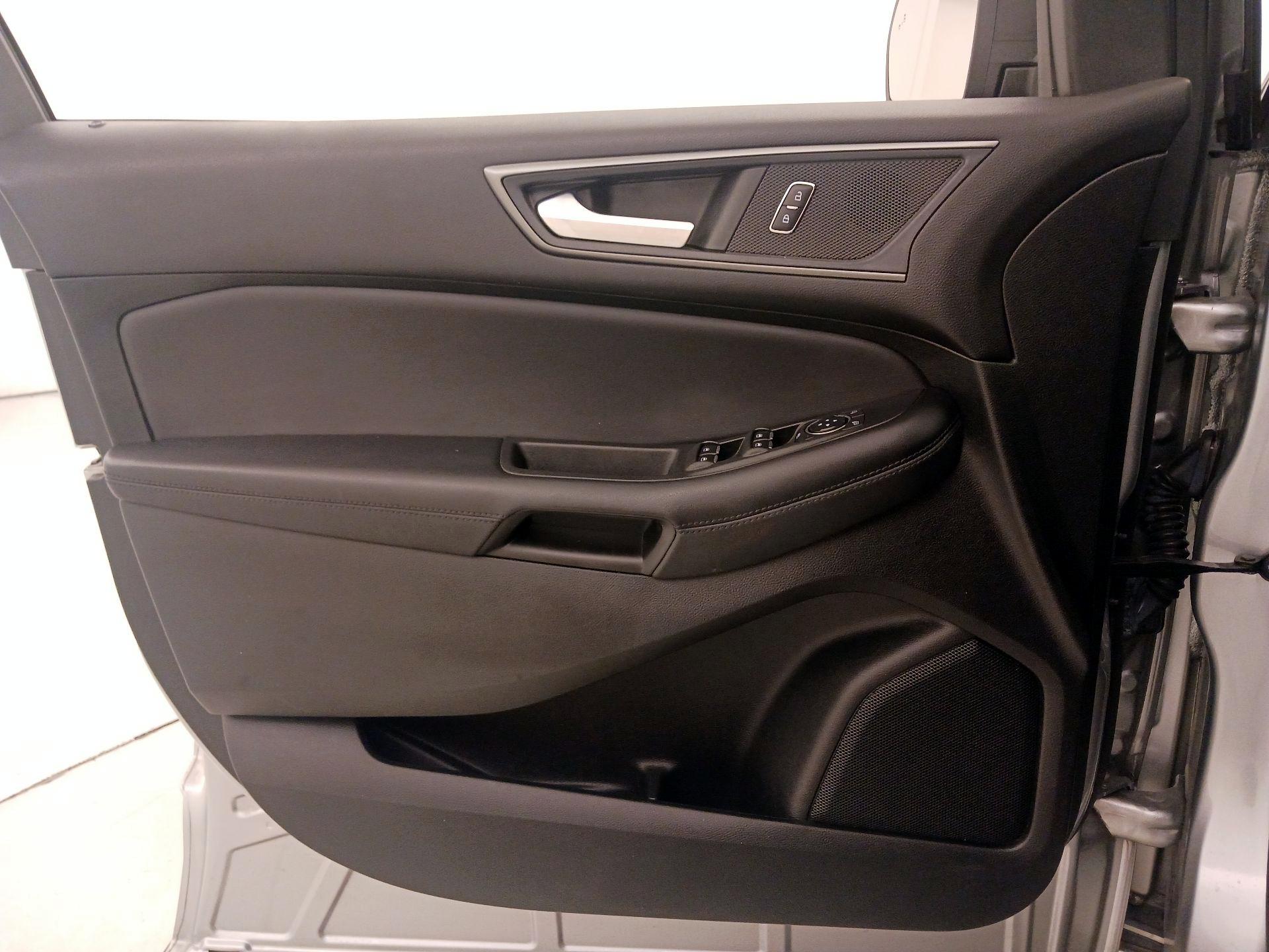 Thumbnail: 2023 Ford Edge - 12