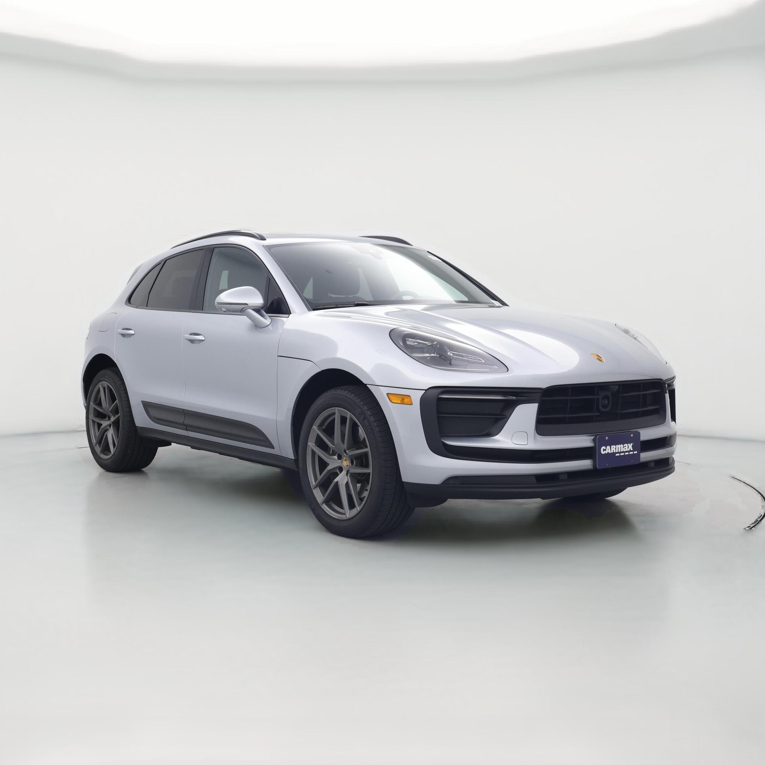 Thumbnail: 2023 Porsche Macan - 1