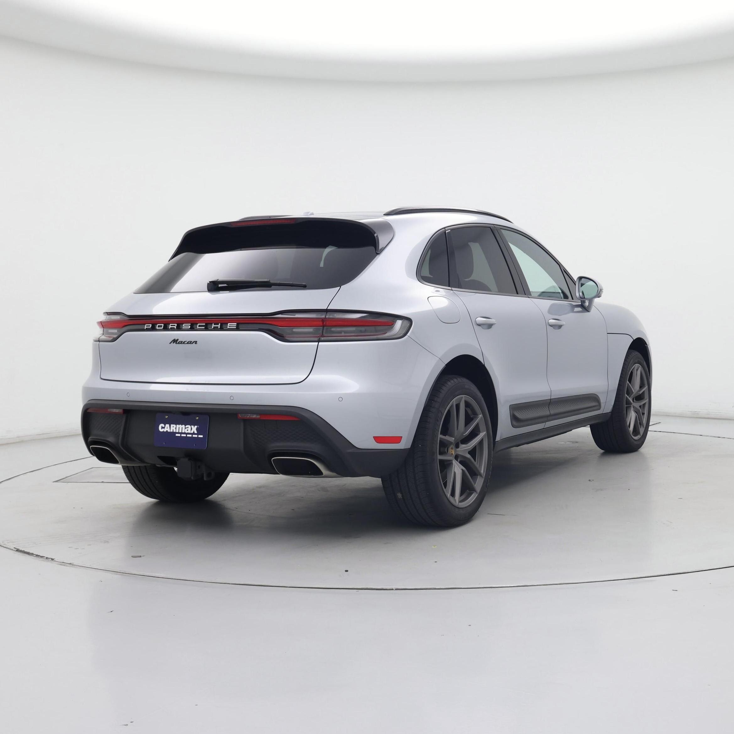 Thumbnail: 2023 Porsche Macan - 8