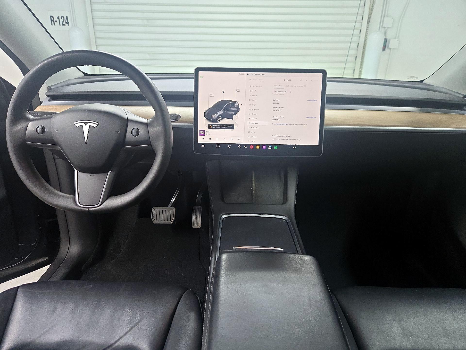 Thumbnail: 2023 Tesla Model Y - 9