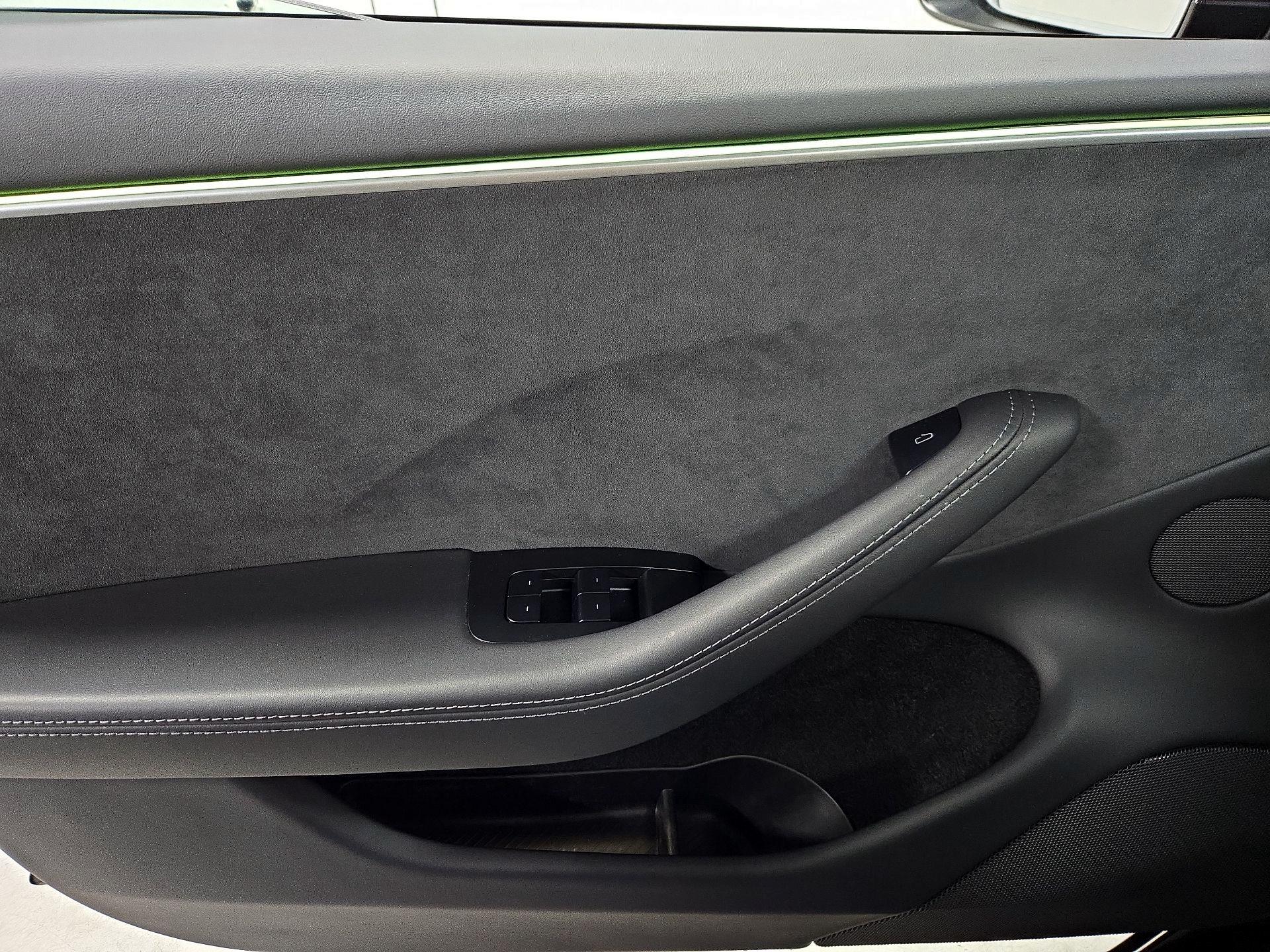 Thumbnail: 2025 Tesla Model 3 - 12