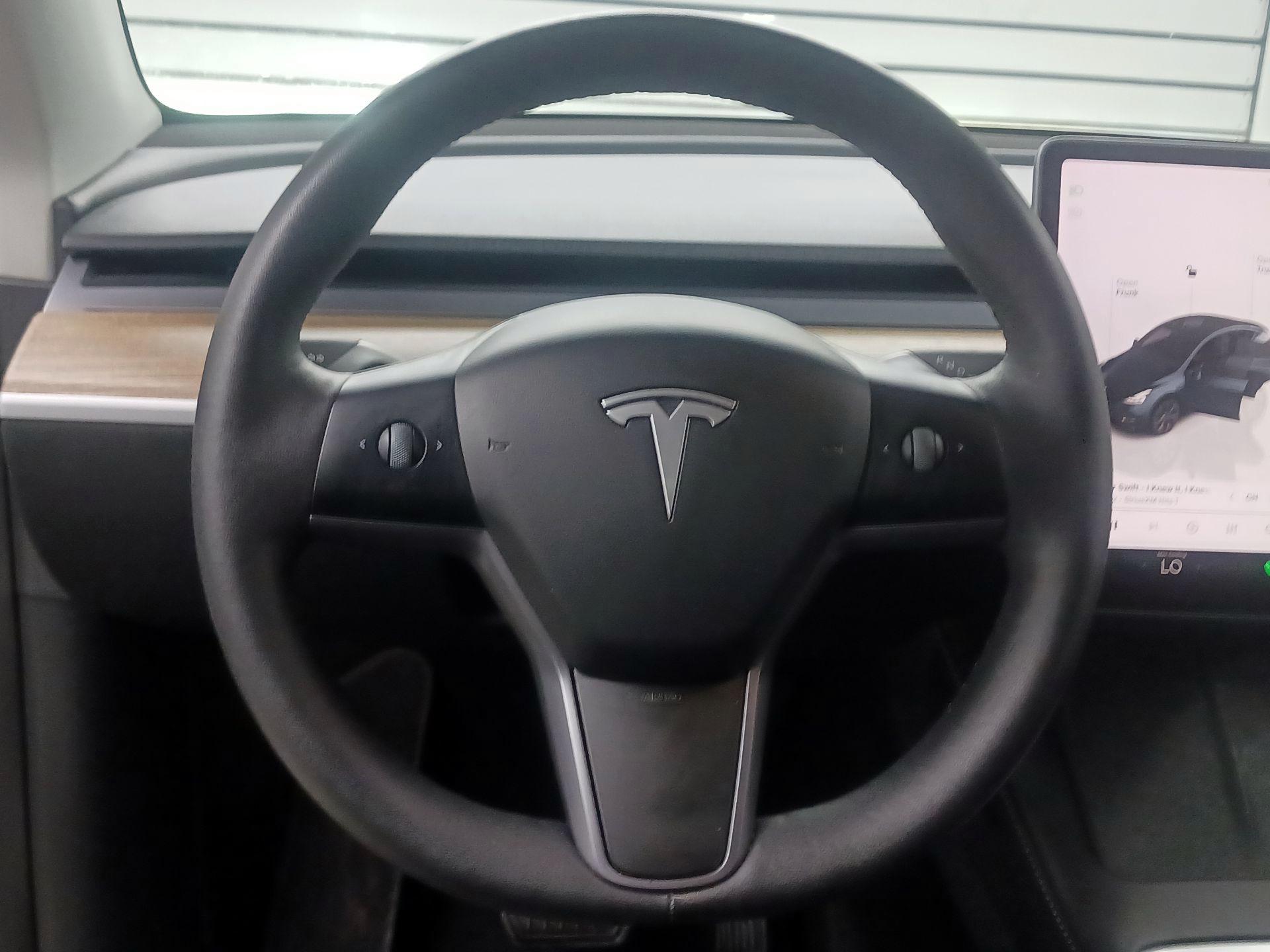 Thumbnail: 2024 Tesla Model Y - 10
