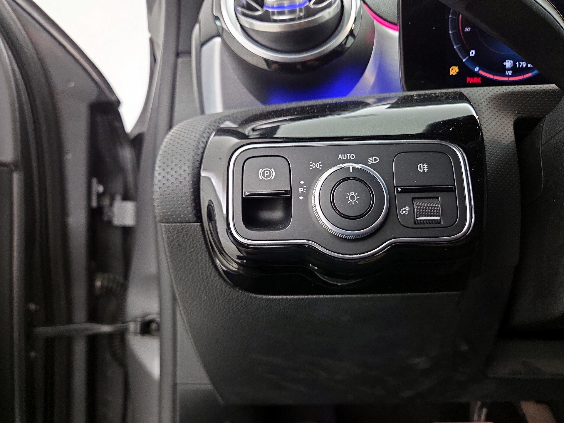 Thumbnail: 2021 Mercedes-Benz A-Class - 13