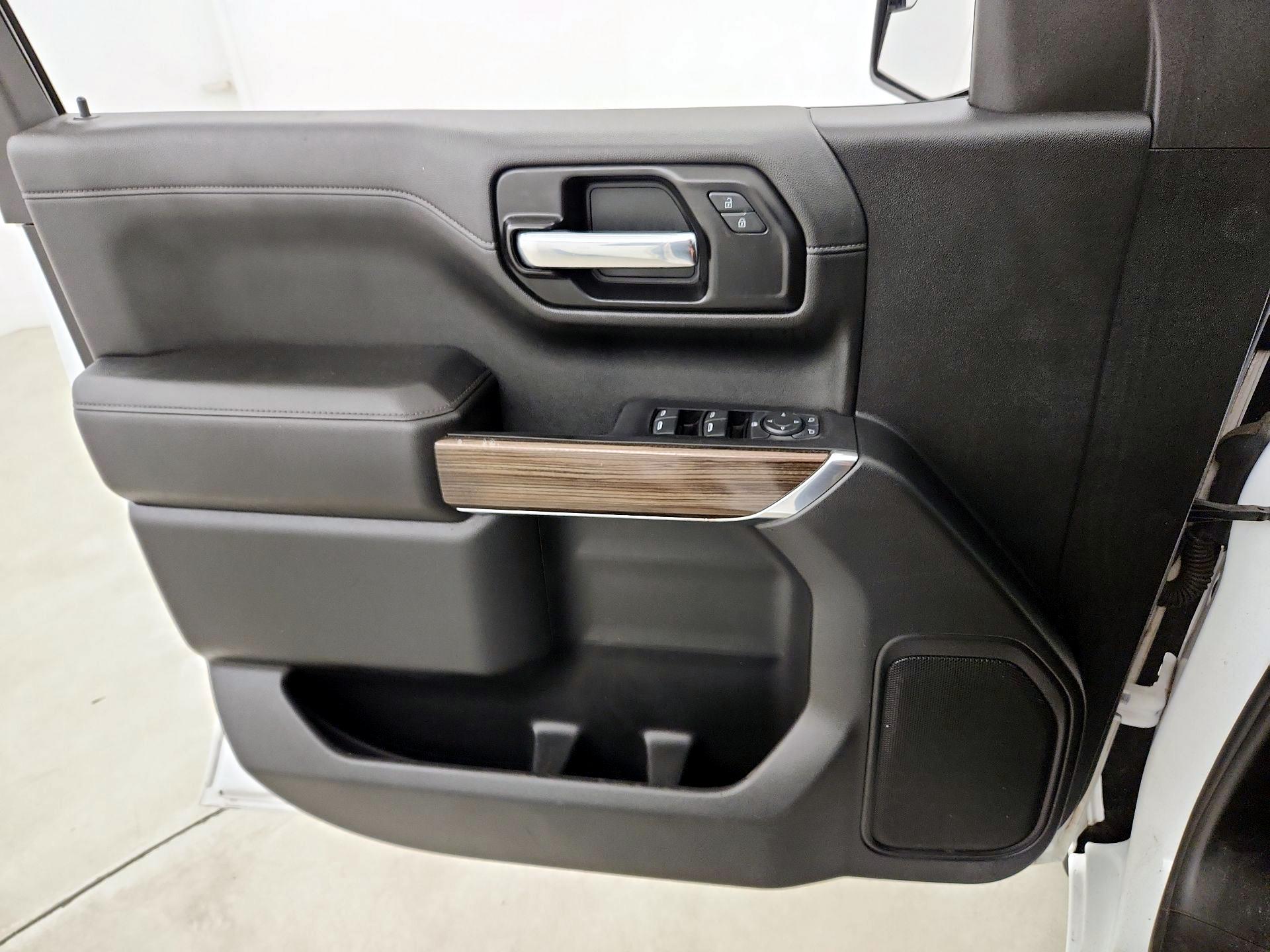 Thumbnail: 2021 Chevrolet Silverado 1500 - 12