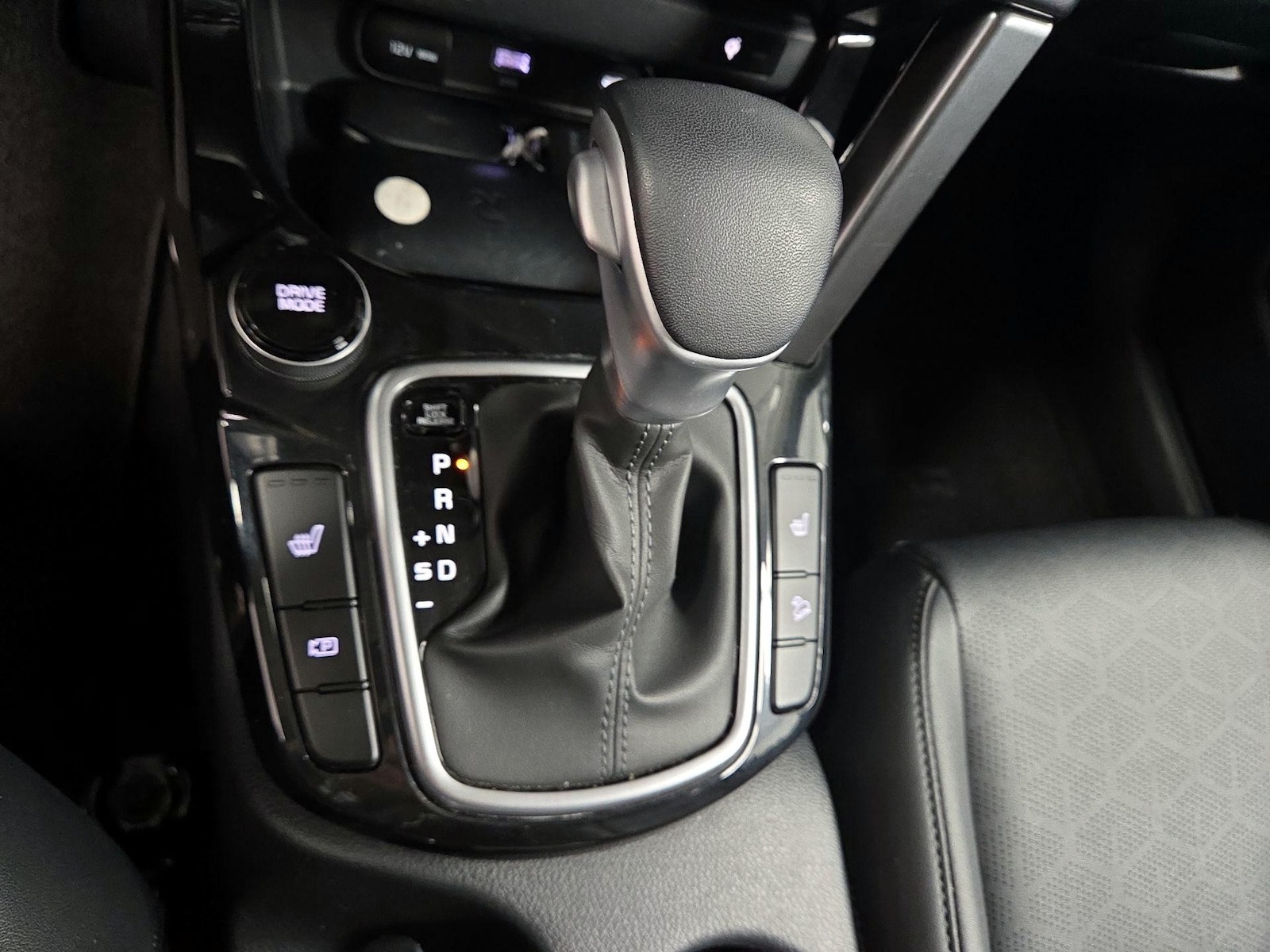 2024 Kia Seltos EX - Photo 19