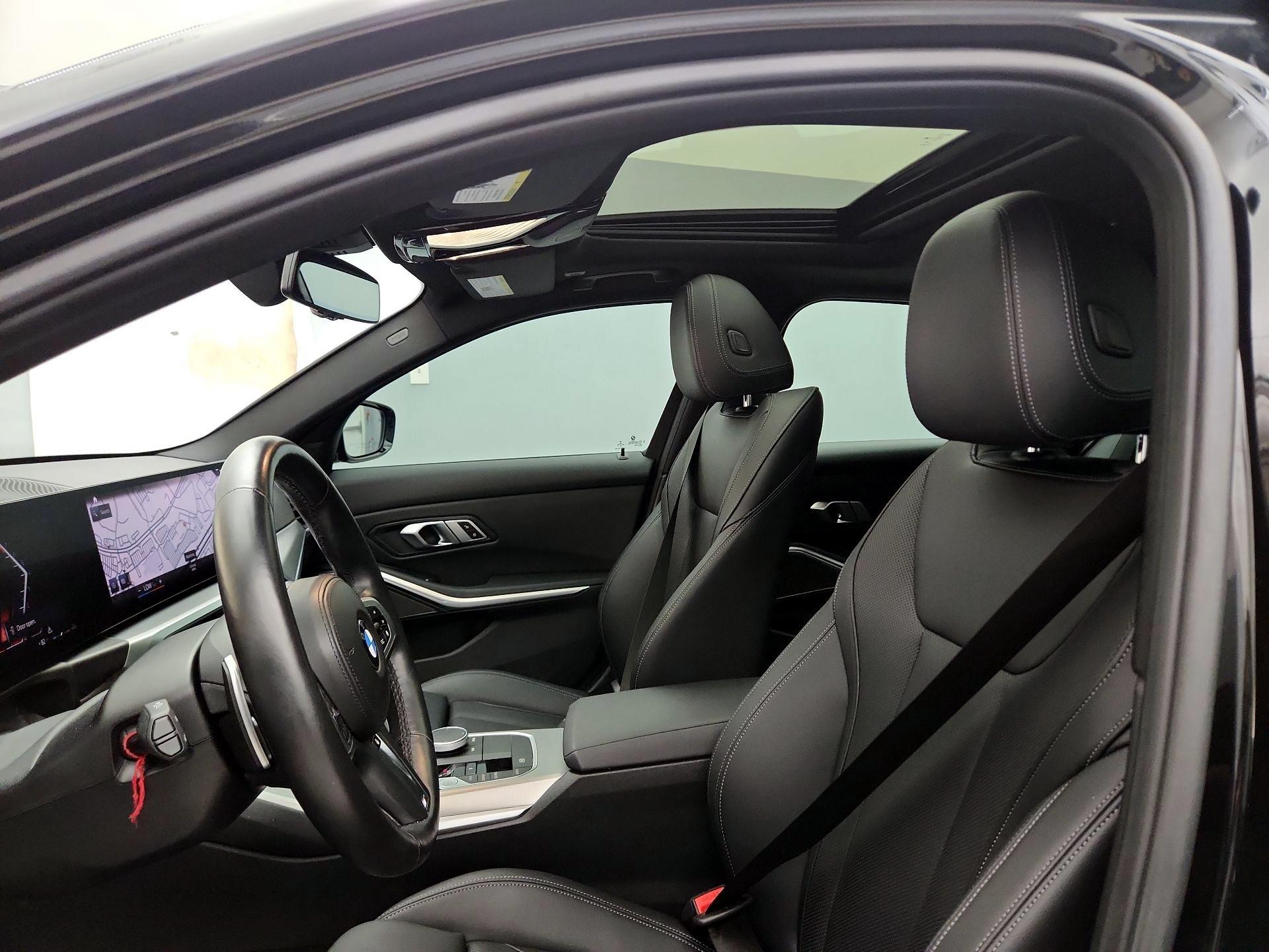 Thumbnail: 2023 BMW 3 Series - 20