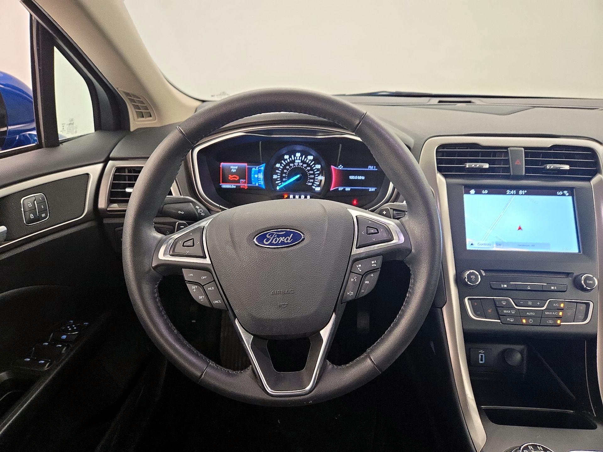 Thumbnail: 2017 Ford Fusion - 10
